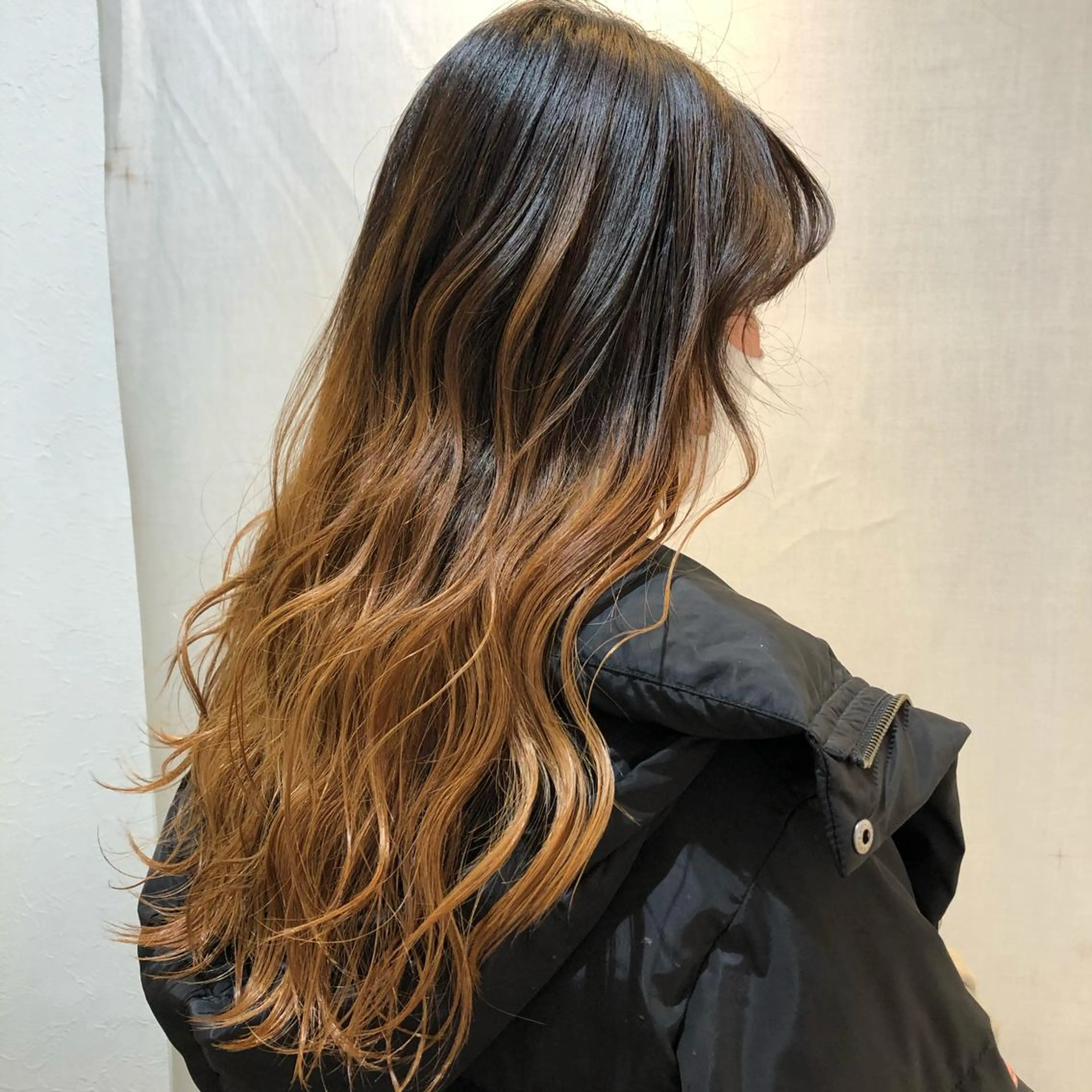 ロング 鶴﨑 美優亜のヘアスタイル