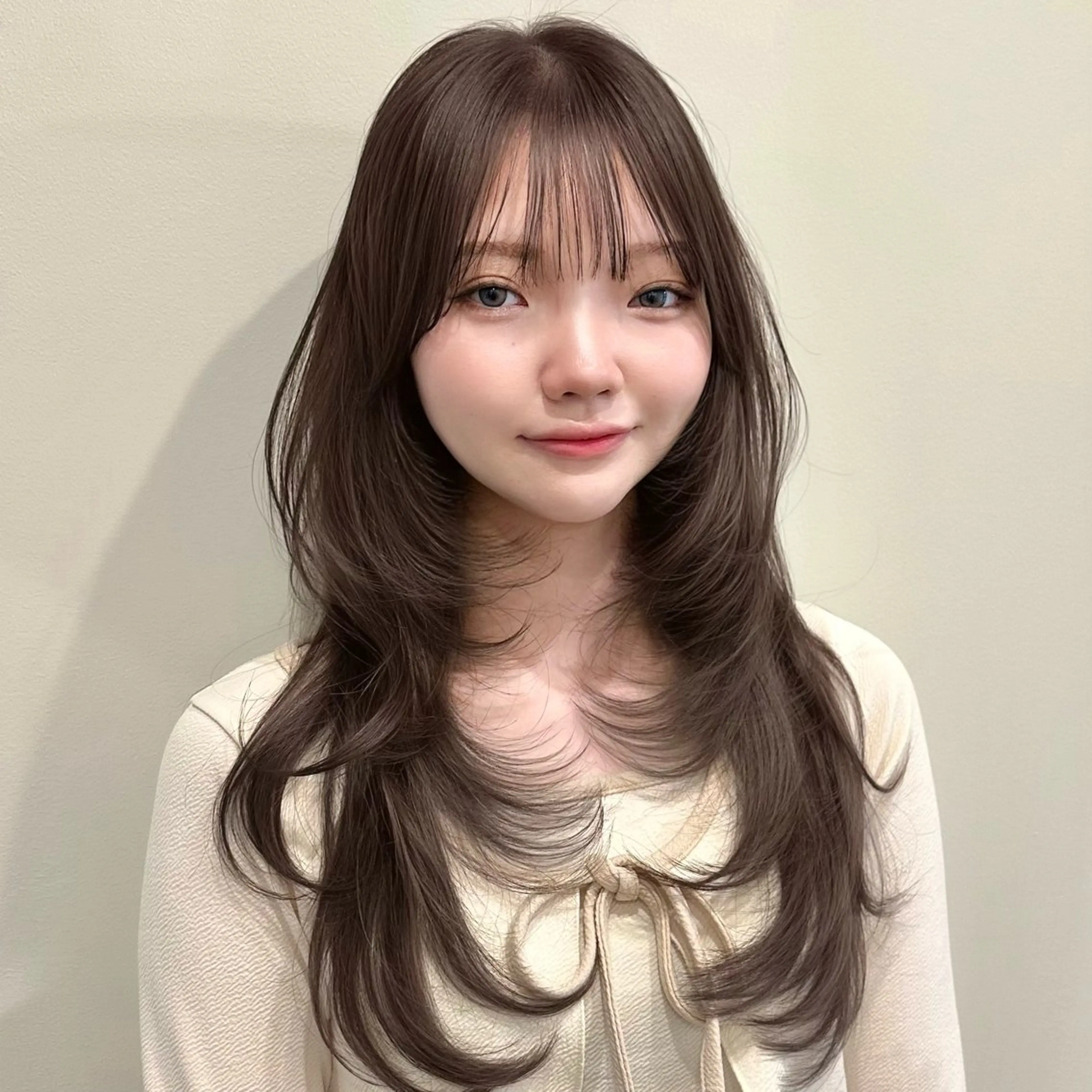 セミロング カット ヘアカラー トリートメント 🌹ハッシュカット、 レイヤー韓国ヘア🌹のヘアスタイル