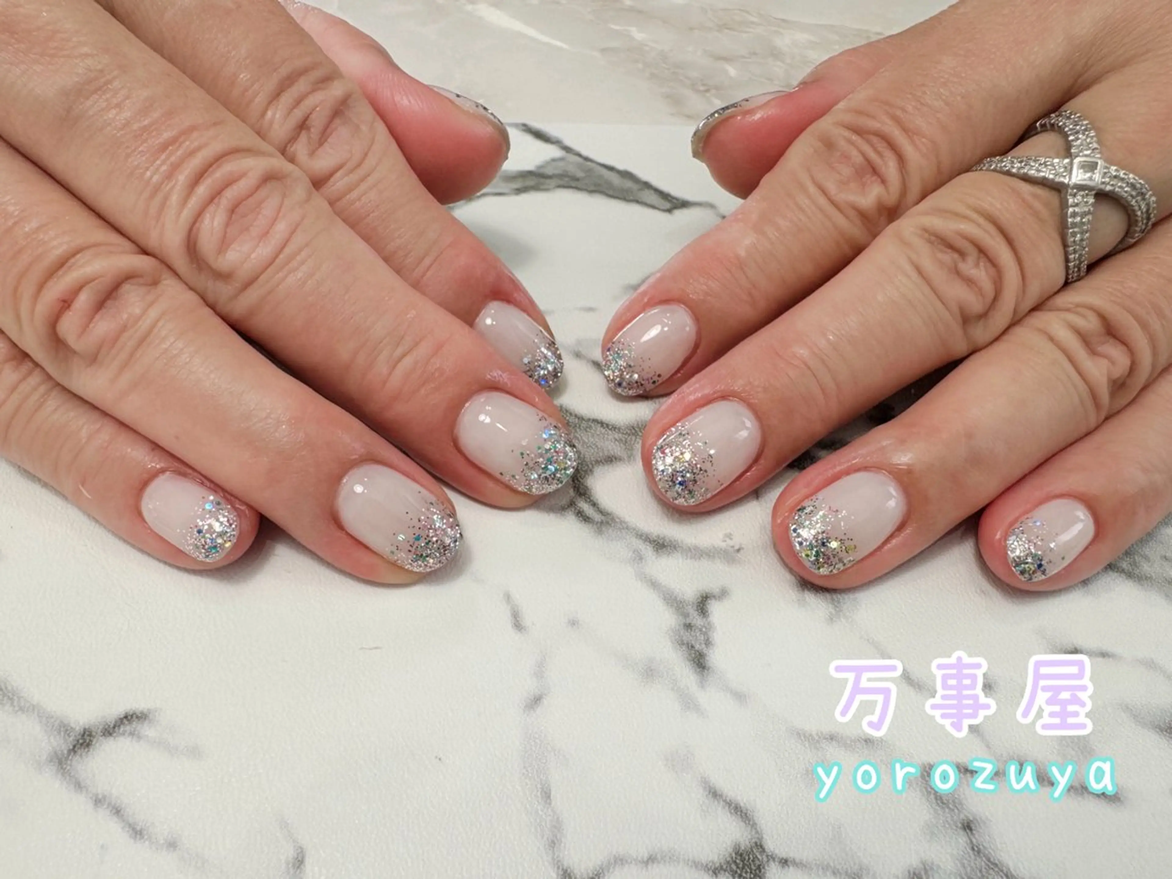 ネイル グラデーション ☆ YOROZUYA..のネイルデザイン