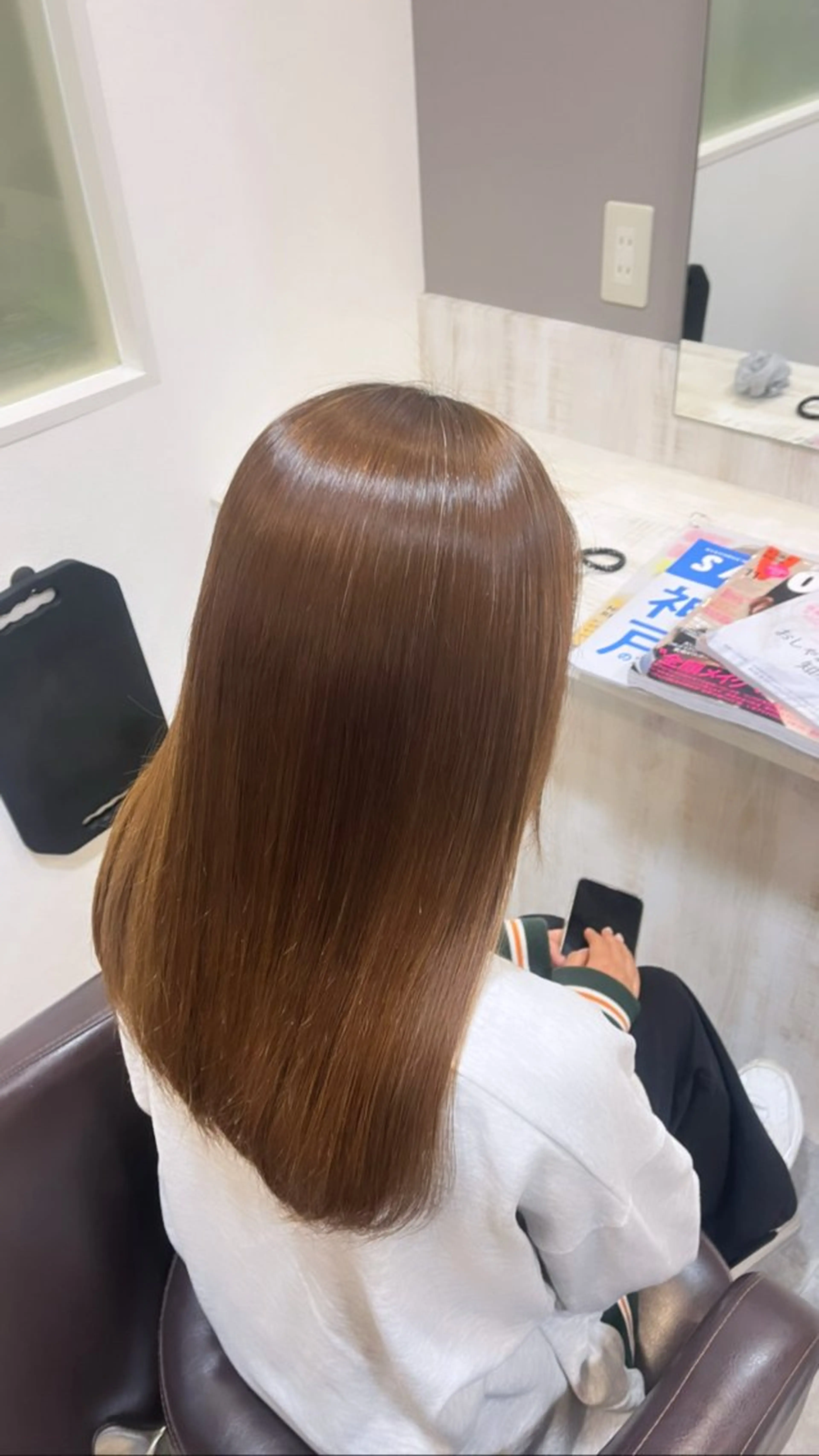 カラー 小林 亜季穂のヘアスタイル