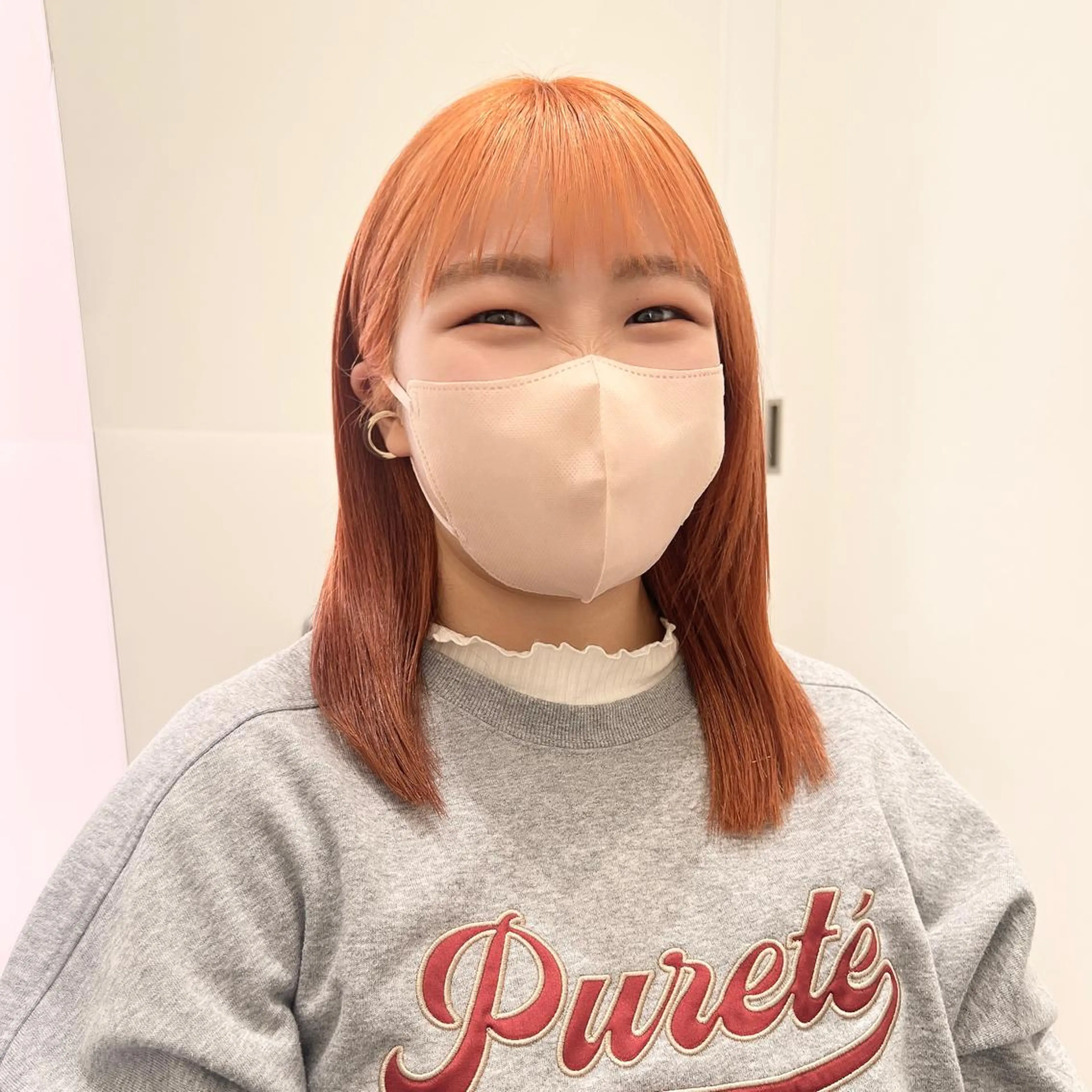 セミロング カラー 🩵ブリーチカラー 🐈MIORI🩵のヘアスタイル