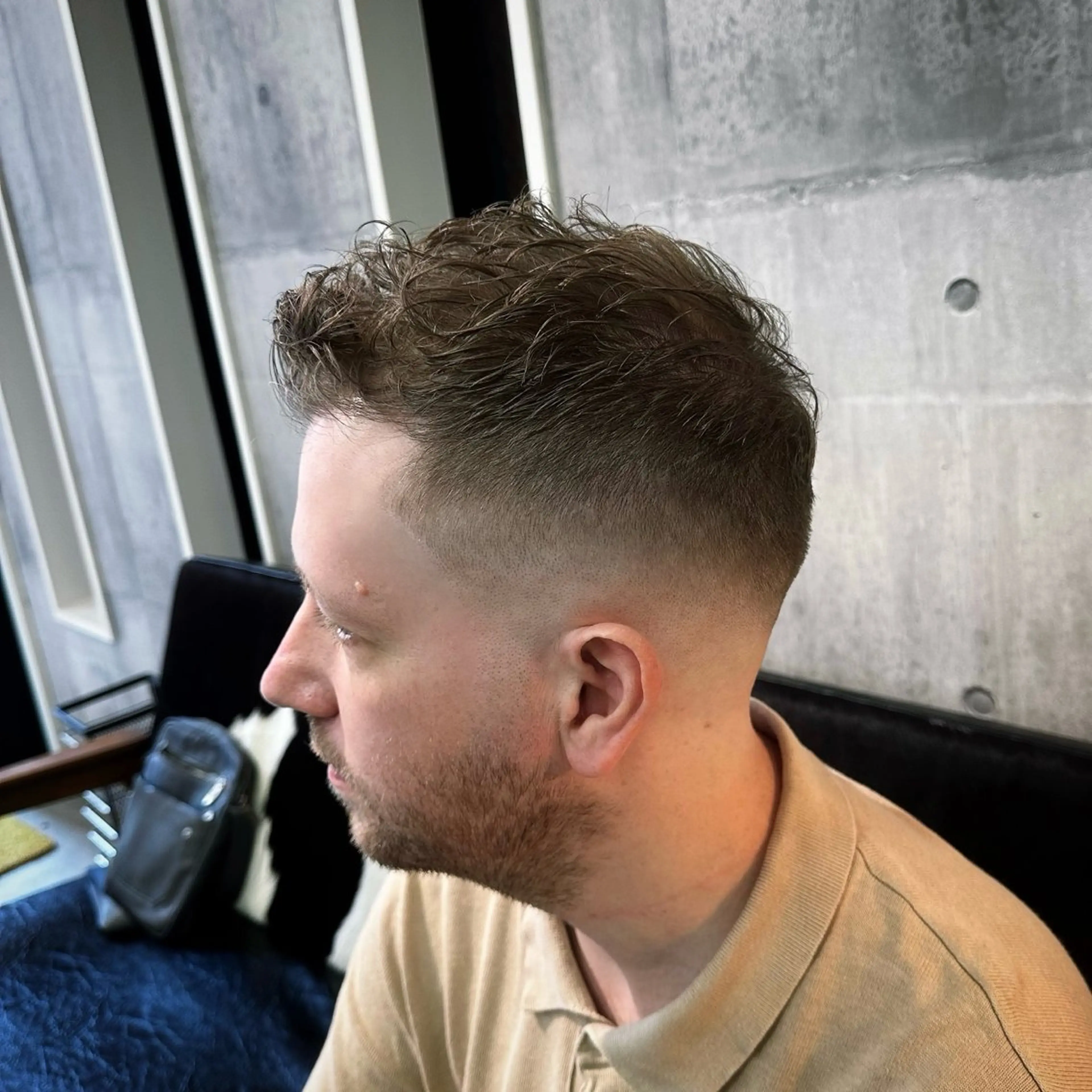 ショート 👑パーマの王様👑 【メンズ専門店】のヘアスタイル