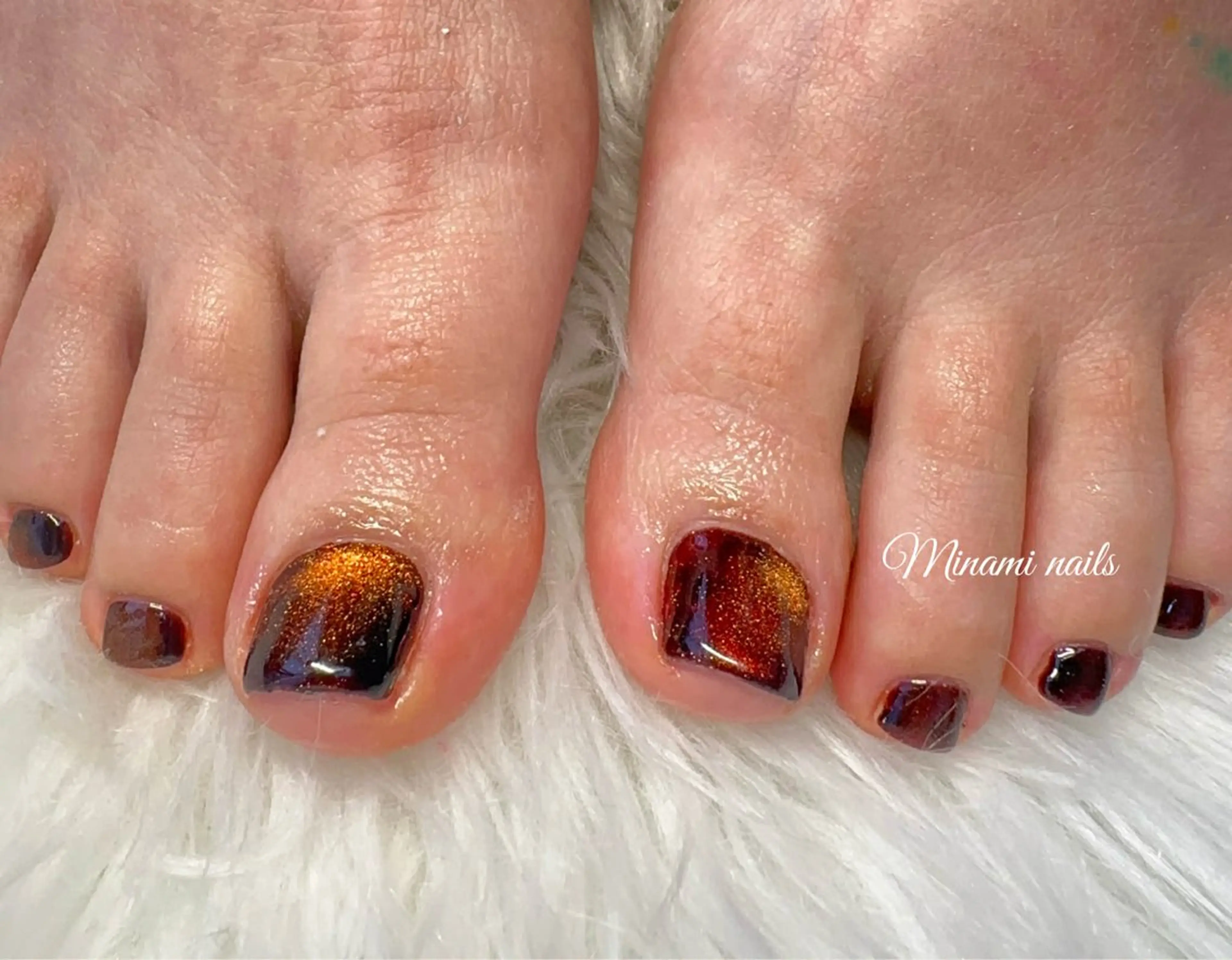 ネイル アートネイル オーロラネイル ガーリー キラキラネイル 韓国ネイル フットネイル Minami Nailsのネイルデザイン