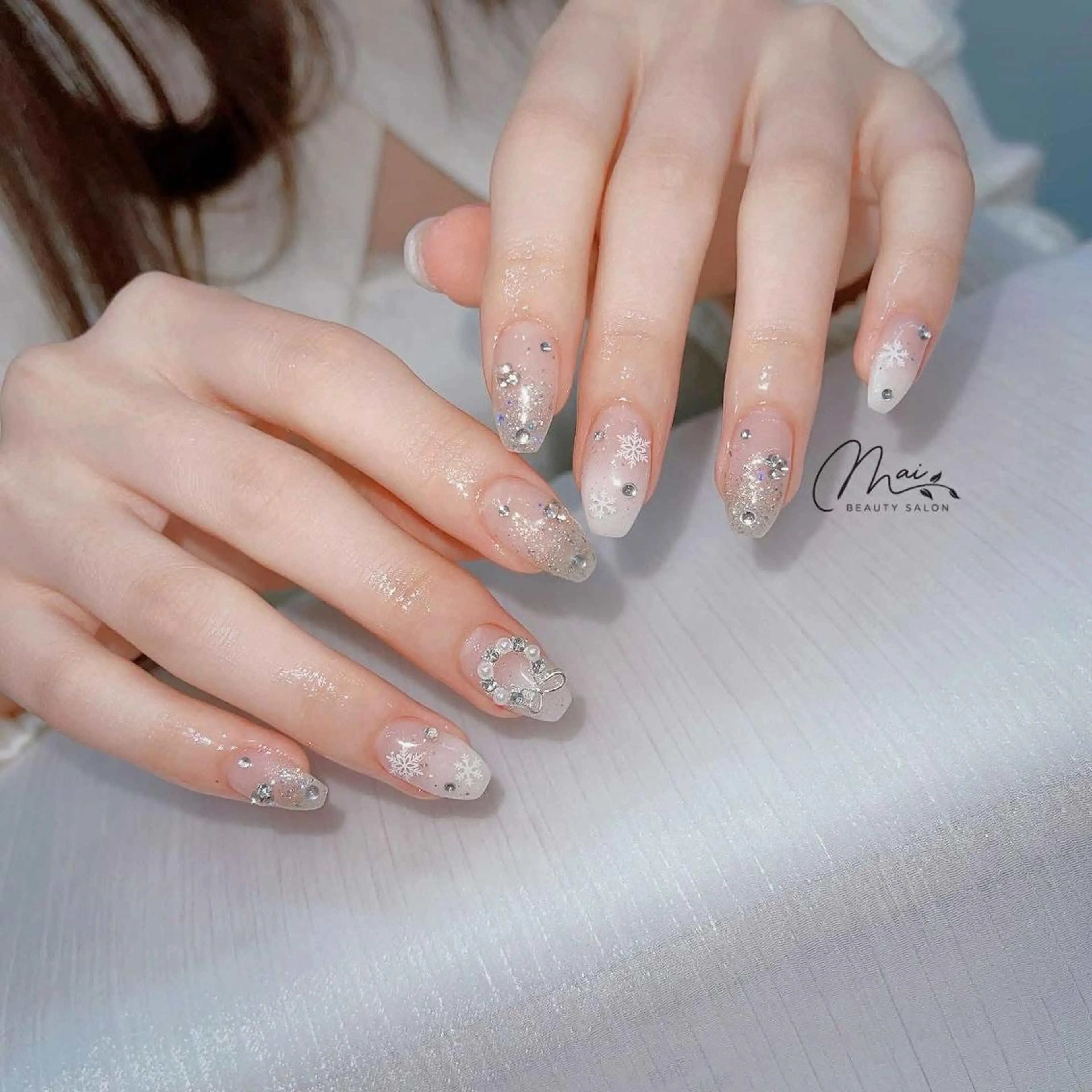 ネイル オーロラネイル チークネイル 長さ出し フラッシュネイル フットネイル MaiBeauty To  Toのネイルデザイン