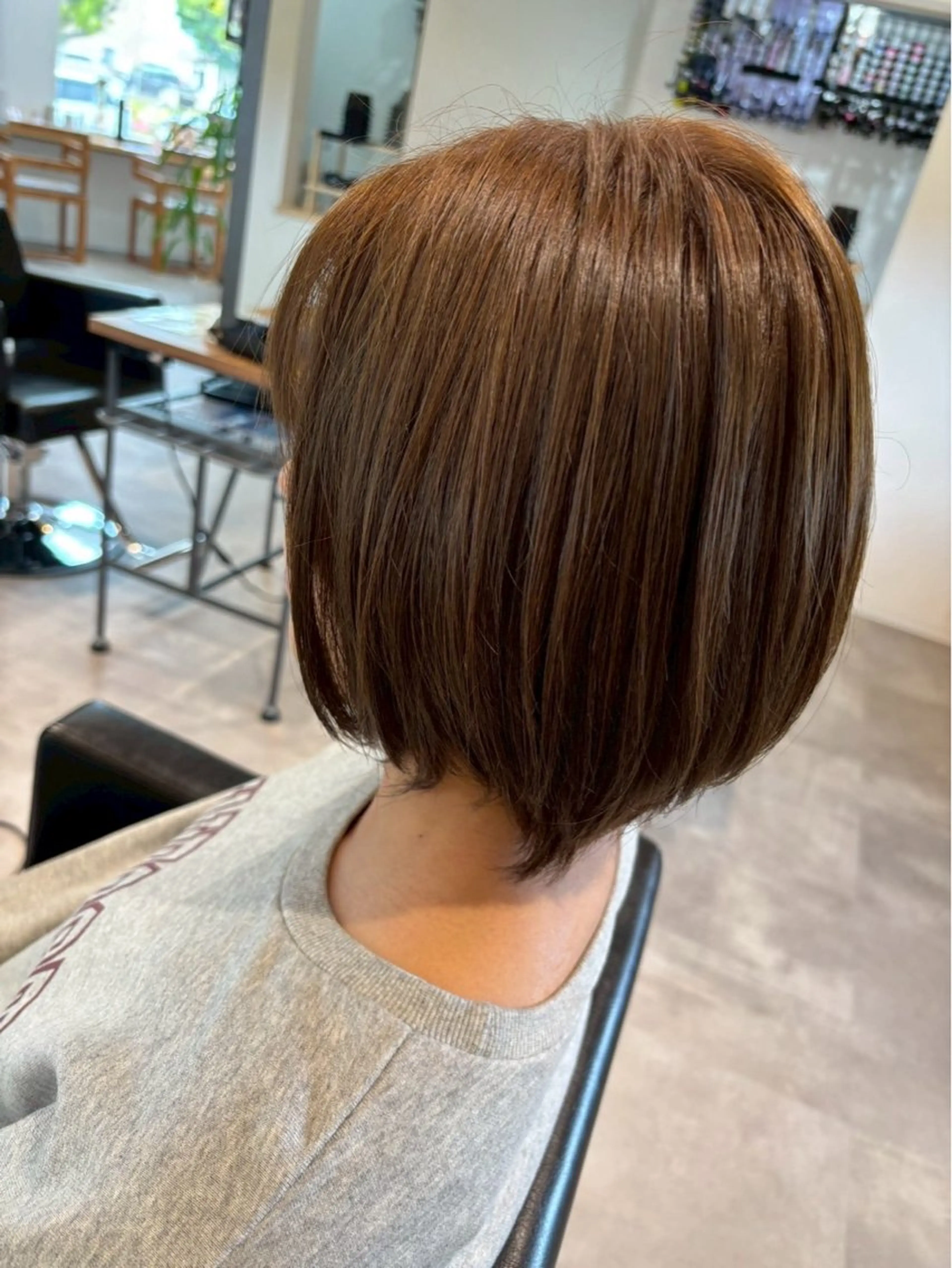 ショート ヘアカラー HANA by RIZのヘアスタイル