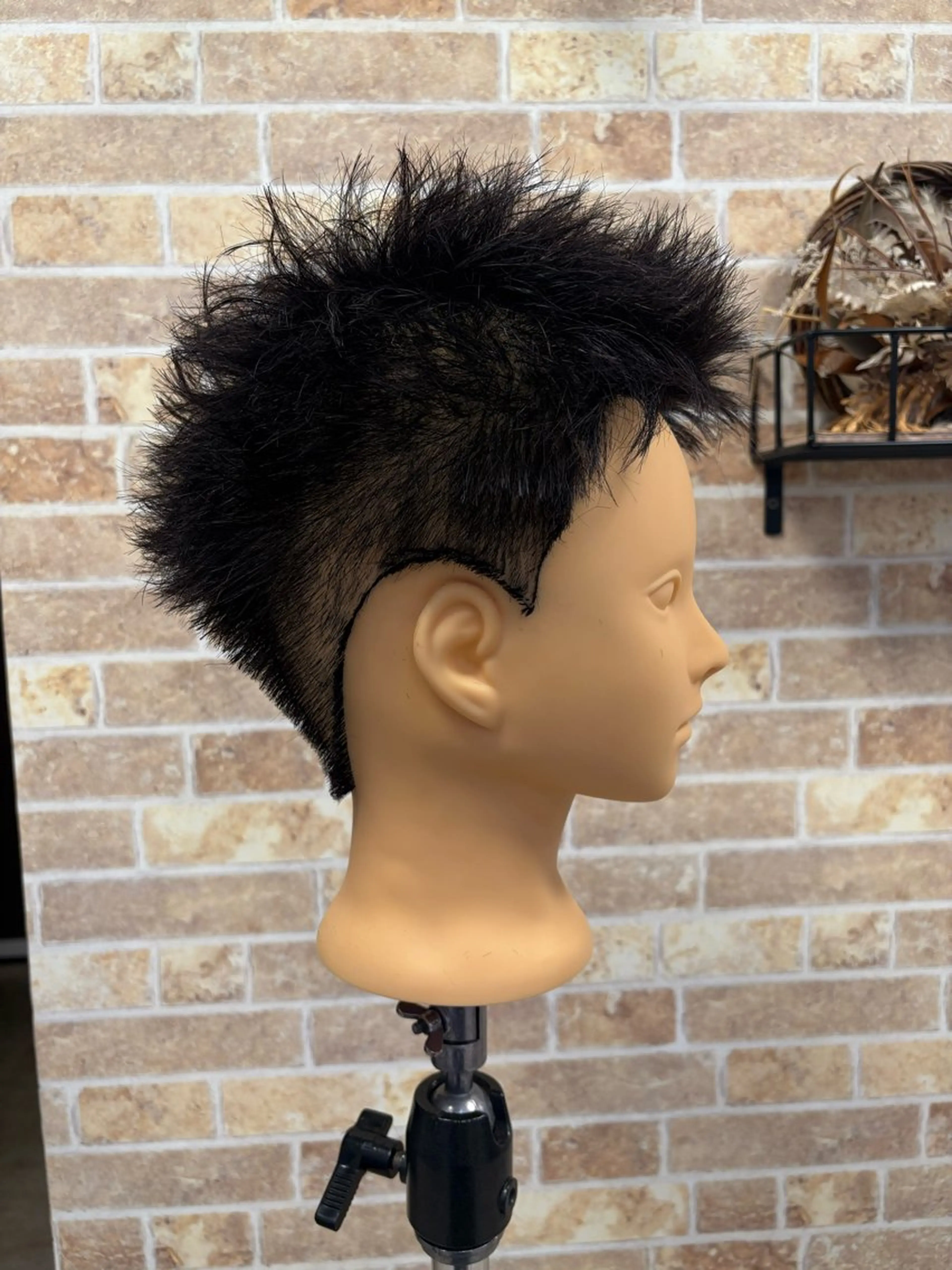 ショート メンズ スパイキーショート ショートヘア 澤木優輝 【cuaura】のヘアスタイル