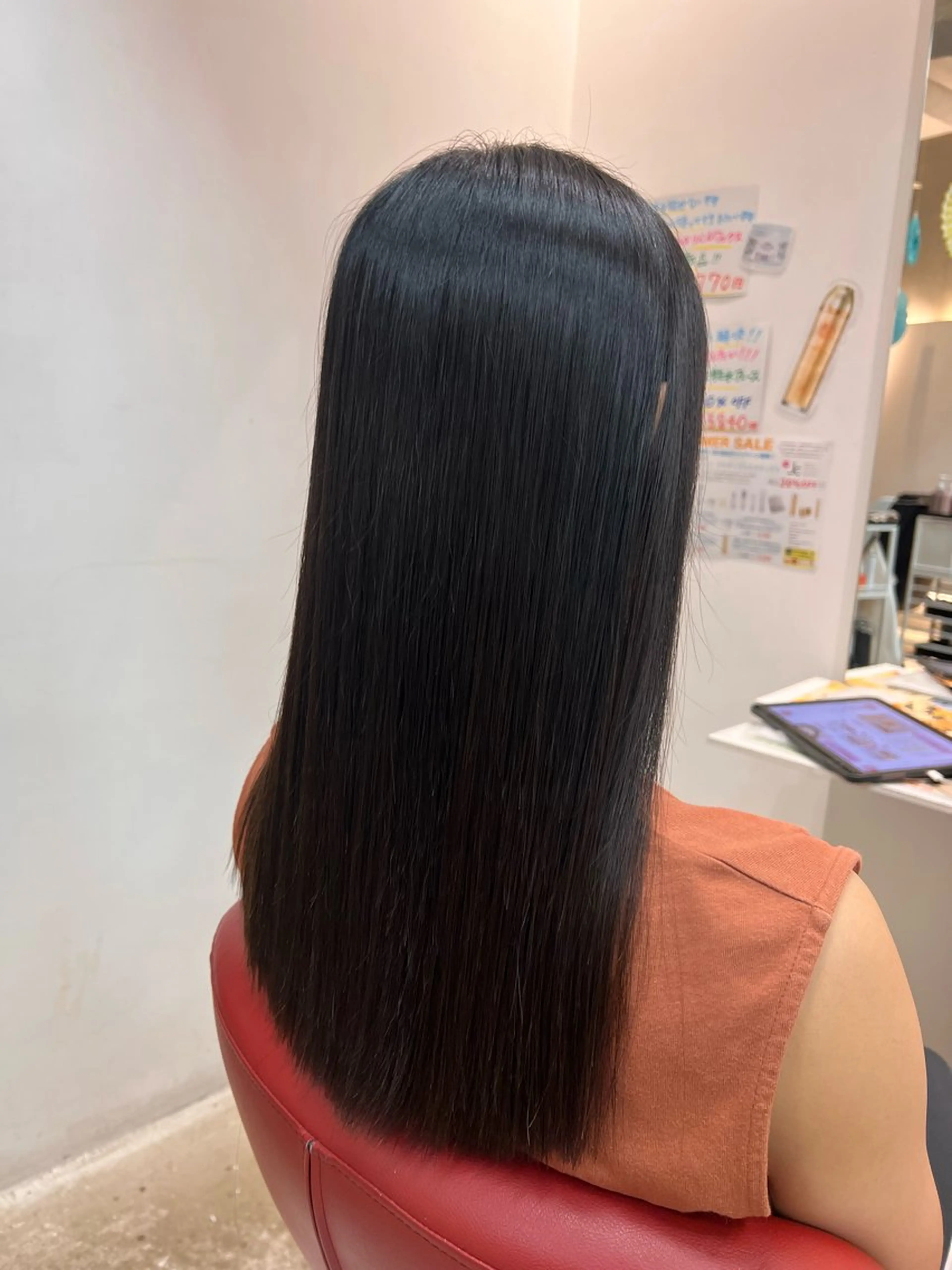 セミロング 縮毛矯正 青木 健志郎のヘアスタイル