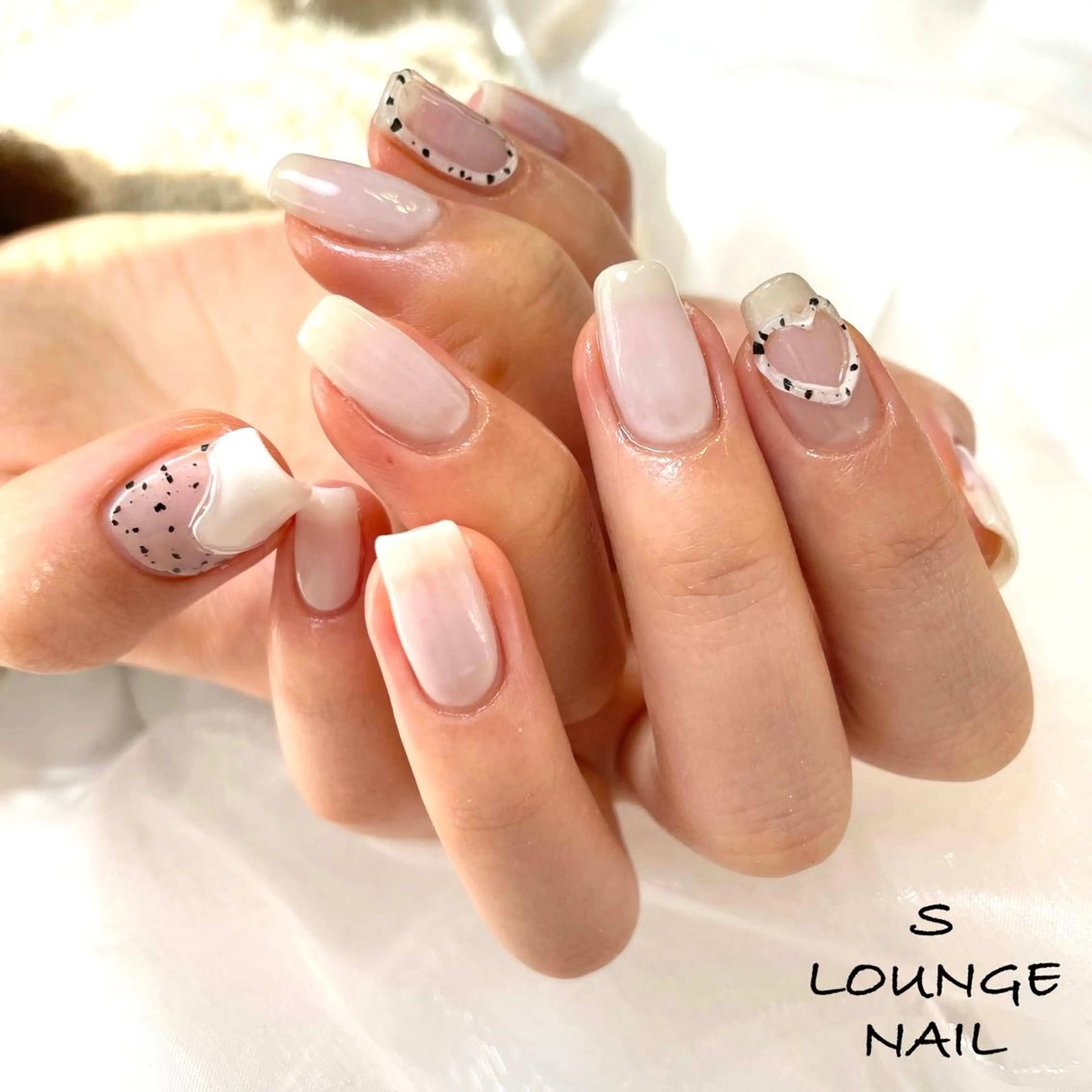 ネイル アートネイル ハンドネイル フットネイル S LOUNGE NAIL所属・パーツたくさん🍓 SUMIのネイルデザイン