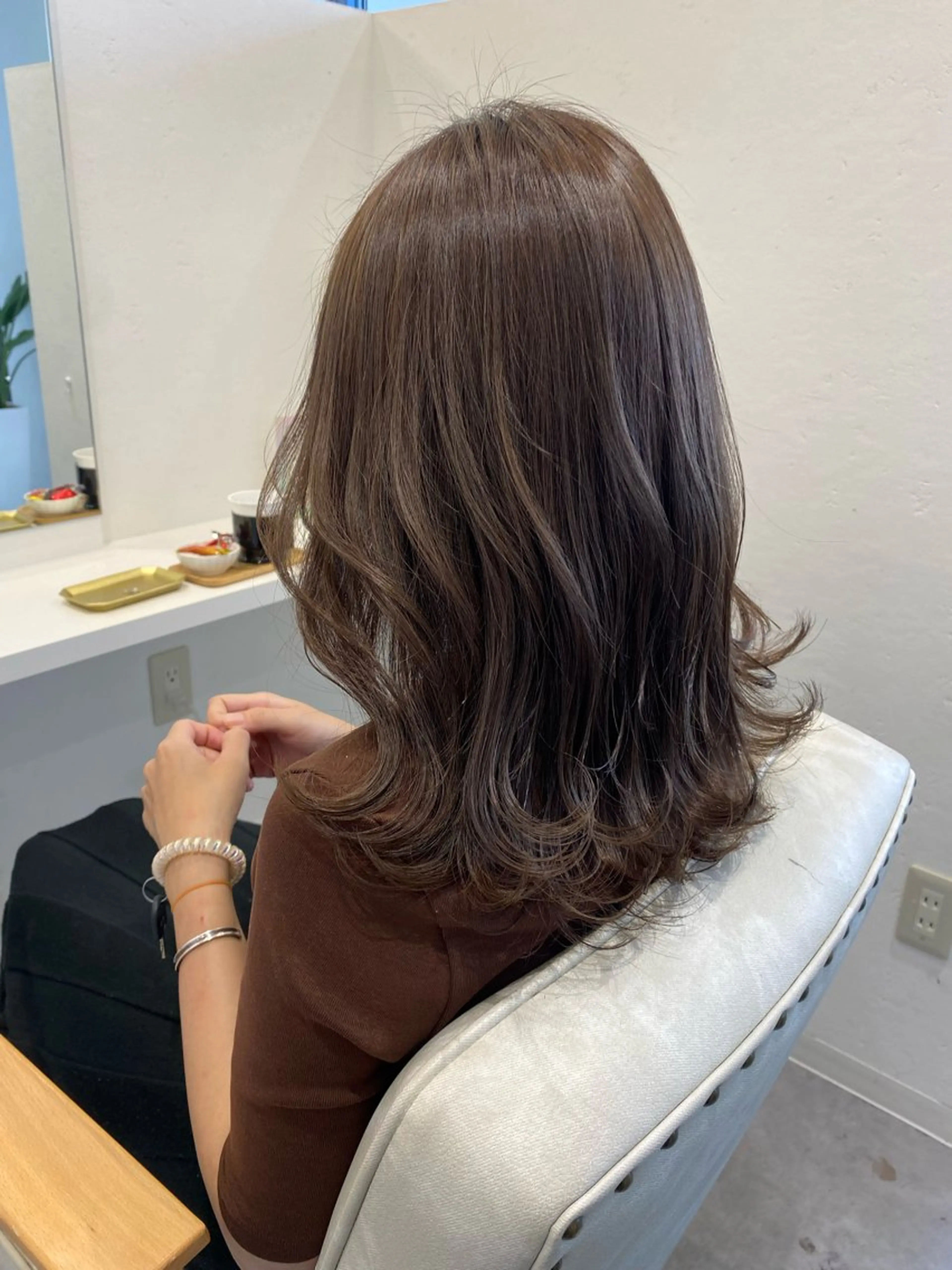 ミディアム 西元 亜由美のヘアスタイル