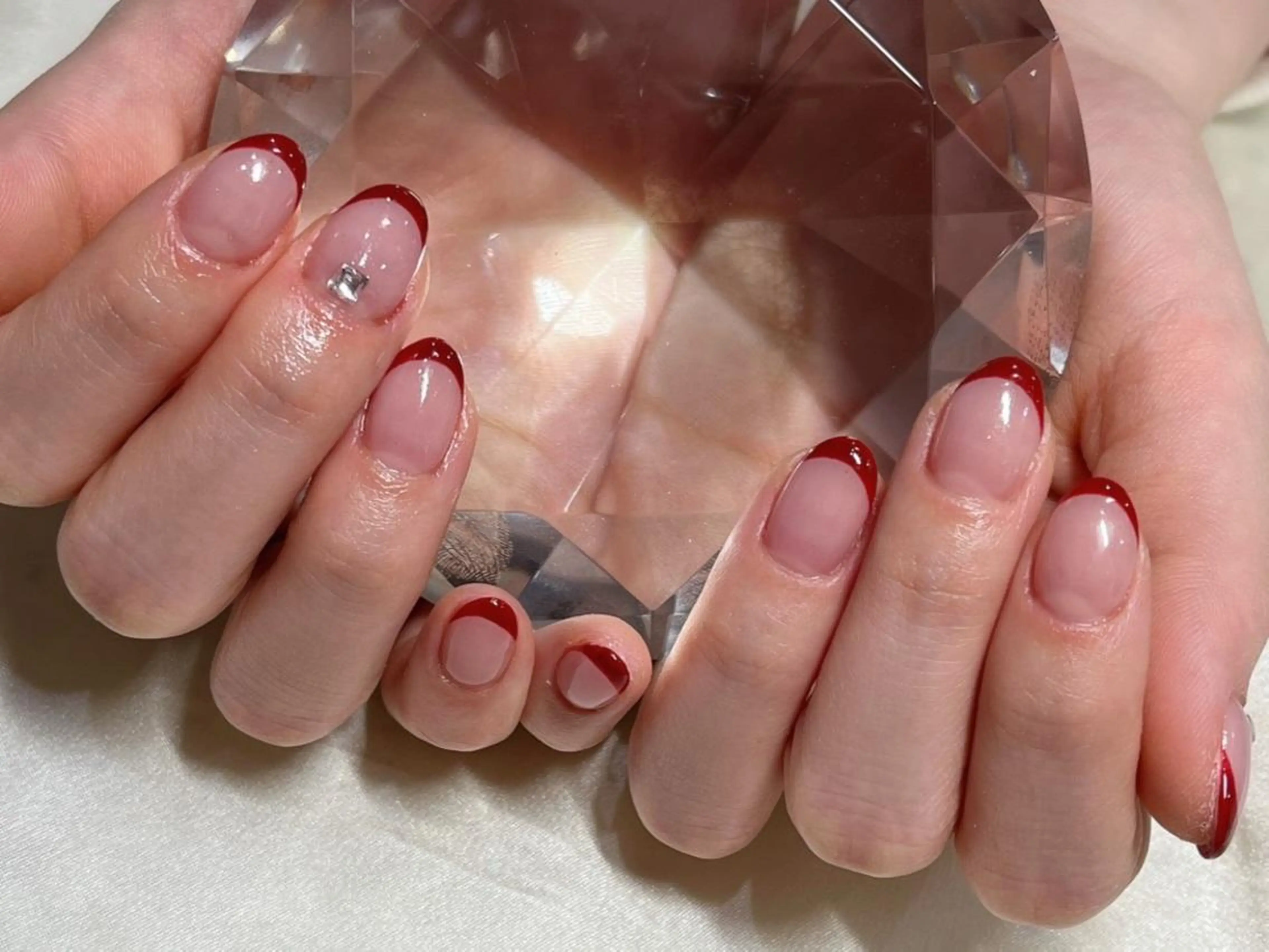 ネイル マツエク・マツパ アイブロウ 韓国風マツエク パリジェンヌラッシュリフト まつげパーマ ワンホンマツエク 長さ出し ハンドネイル Nail&eye Belire 新宿のネイルデザイン