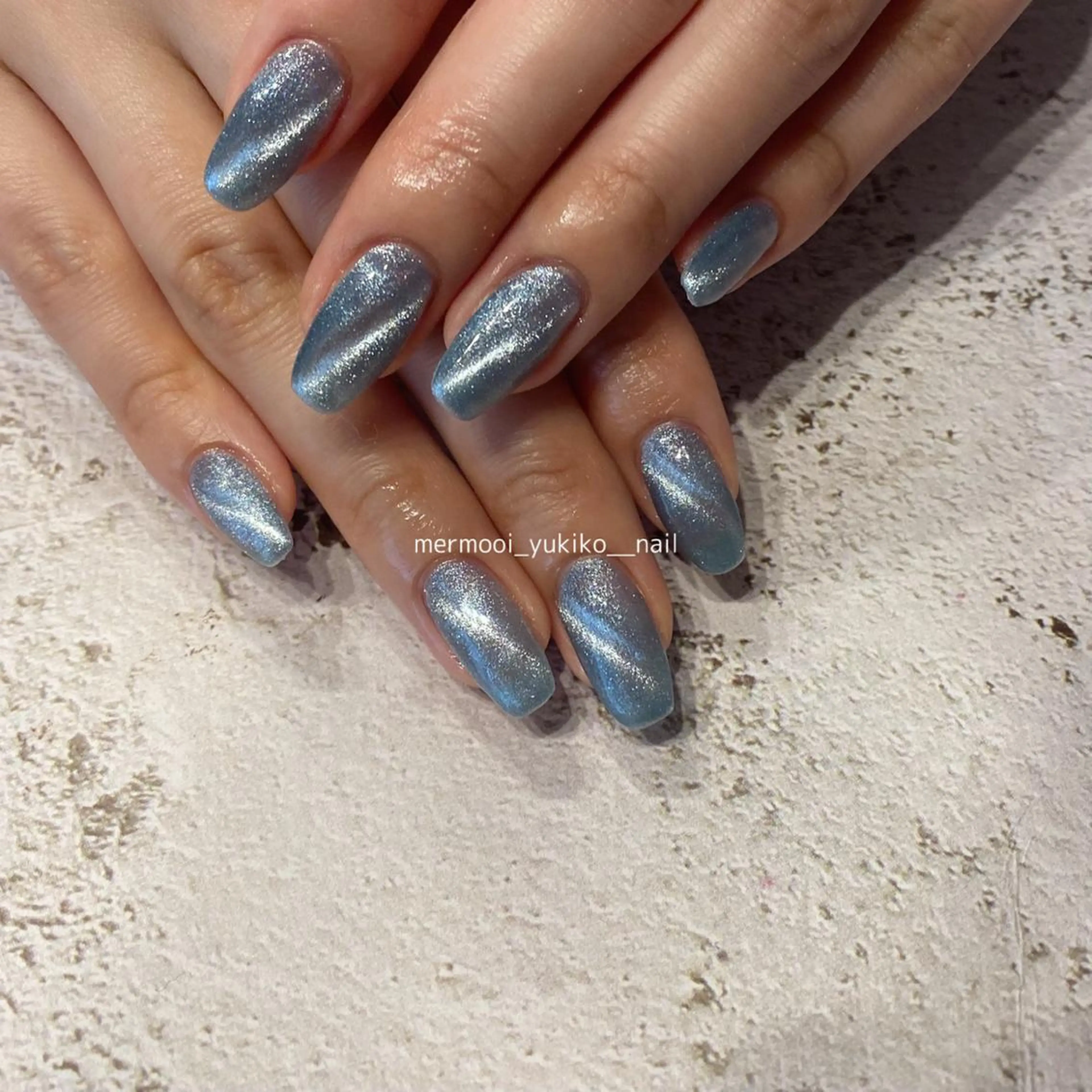 ネイル キラキラネイル 韓国ネイル ロングネイル マグネットネイル ニュアンスネイル ハンドネイル mermooi所属・melumooi nailのネイルデザイン