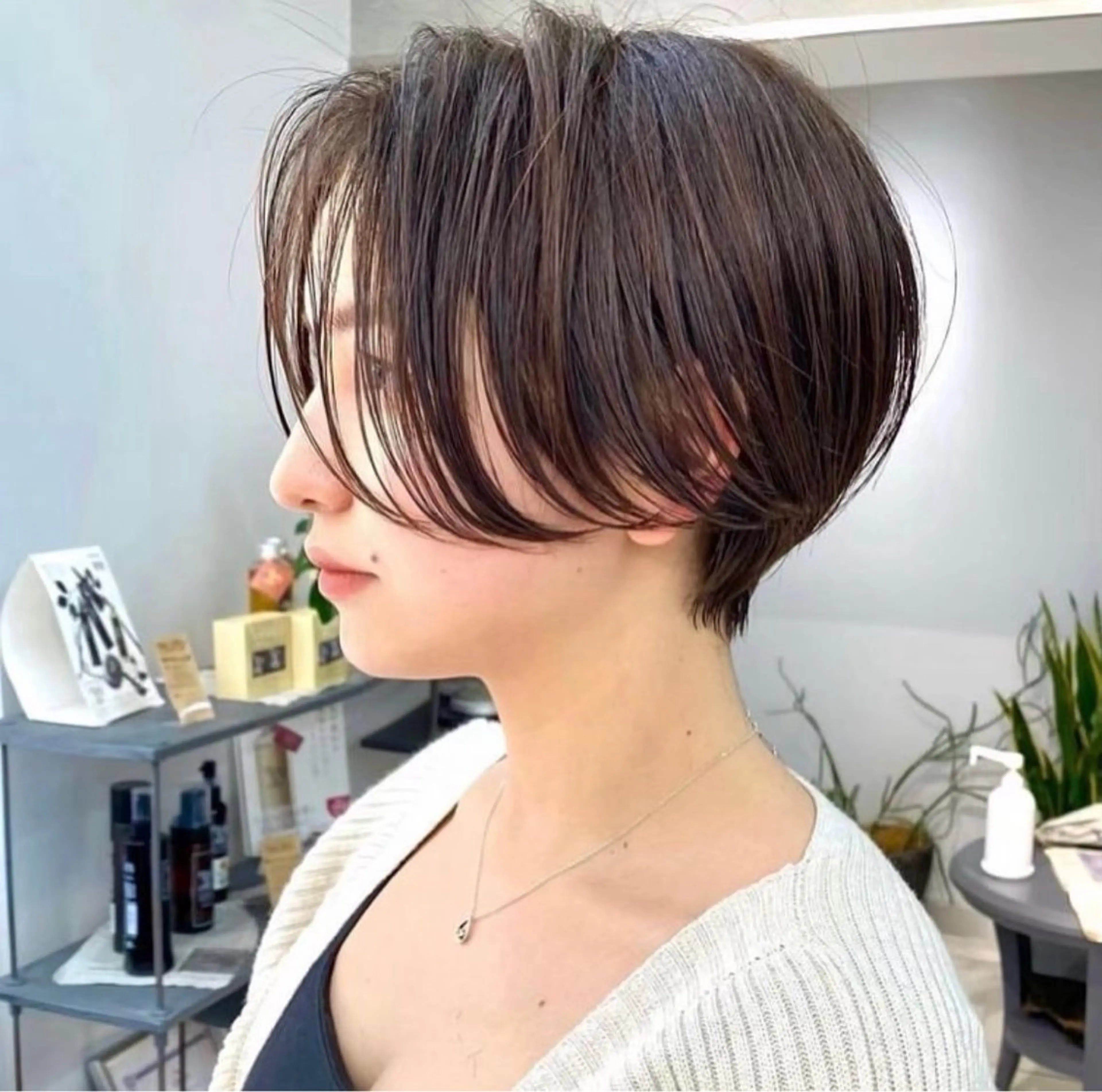 ショート カラー ヘアカラー 艶カラー🐳🫧 サヤカ 🐳のヘアスタイル
