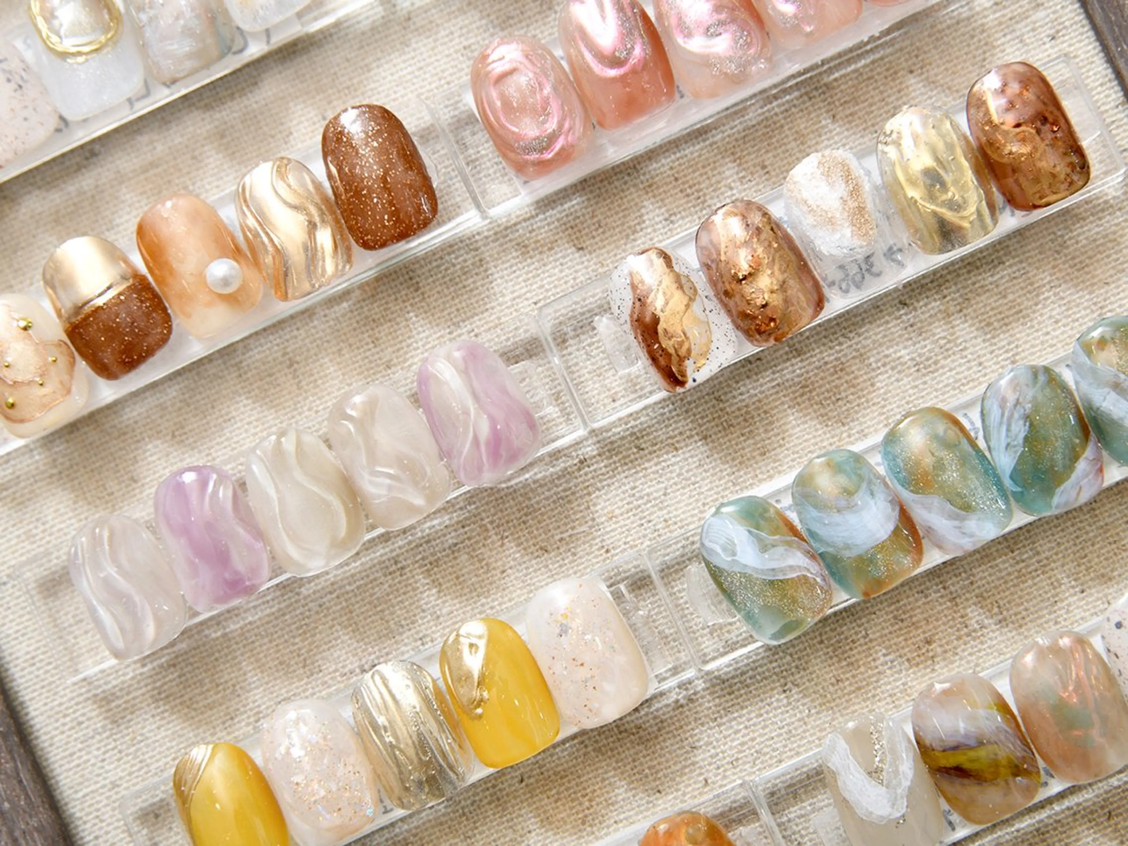 ネイル Phu'k la 🌿minoのネイルデザイン