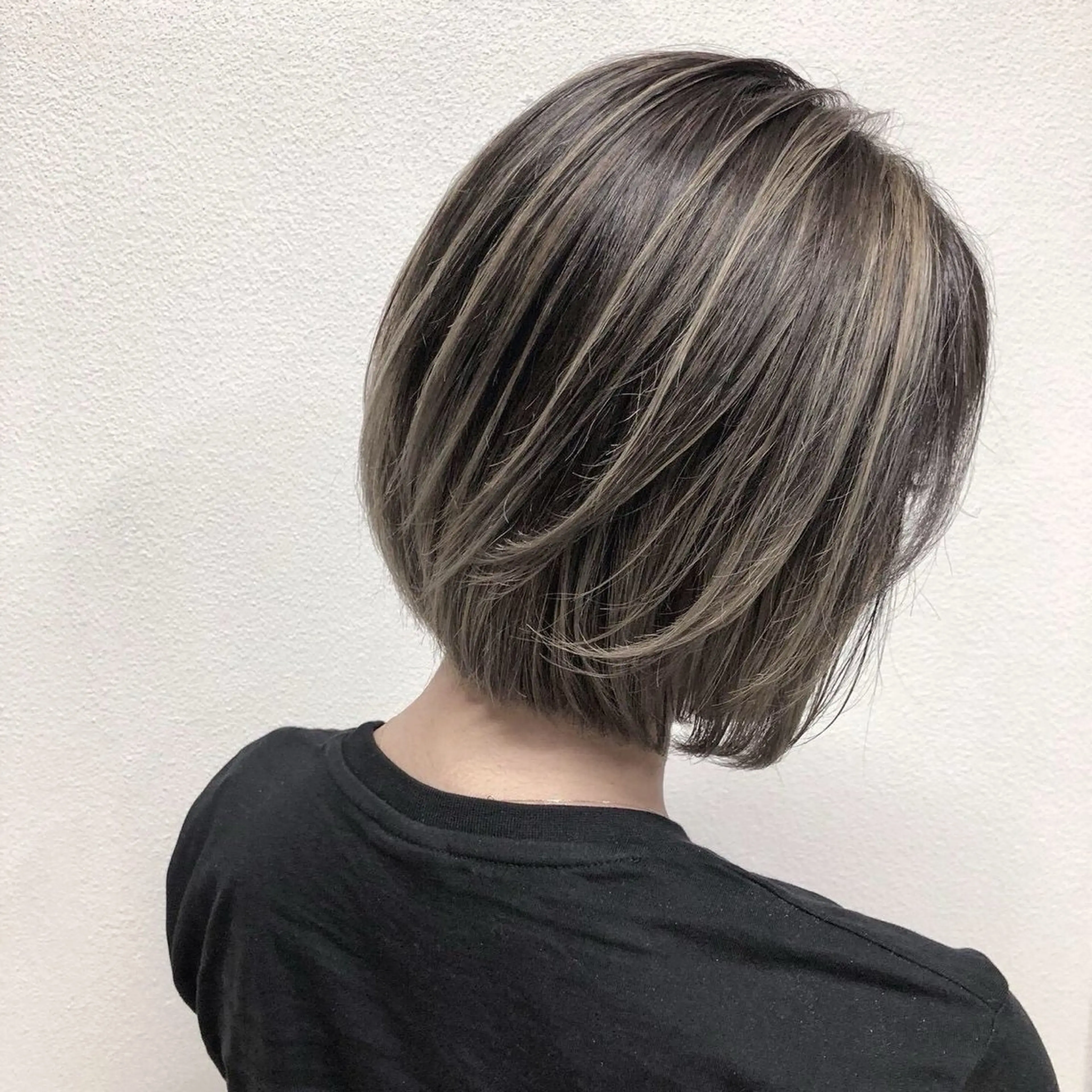 ショート カラー GiseL kotoneのヘアスタイル