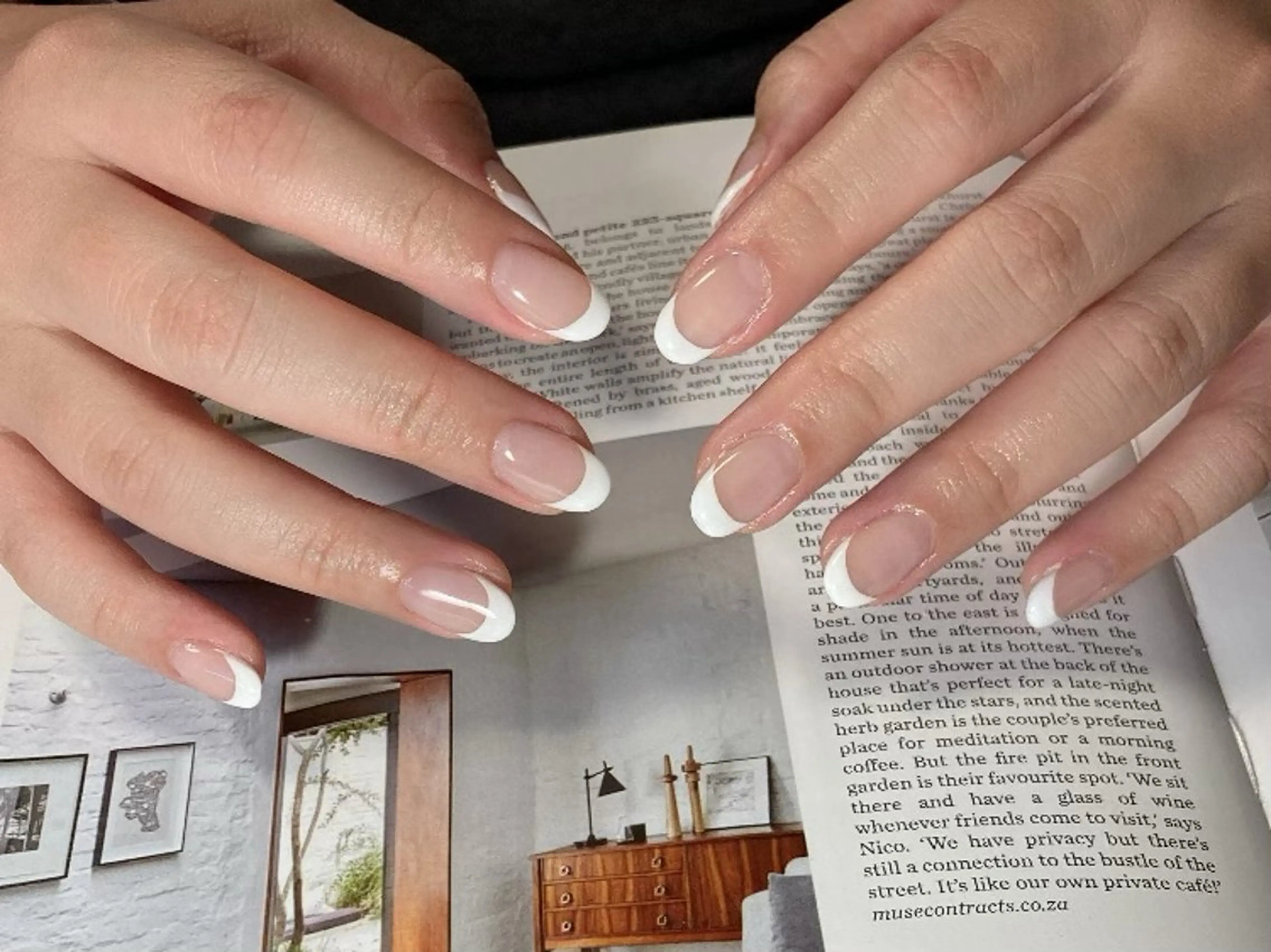 フレンチネイル💅【ジェルオフ込み】の写真