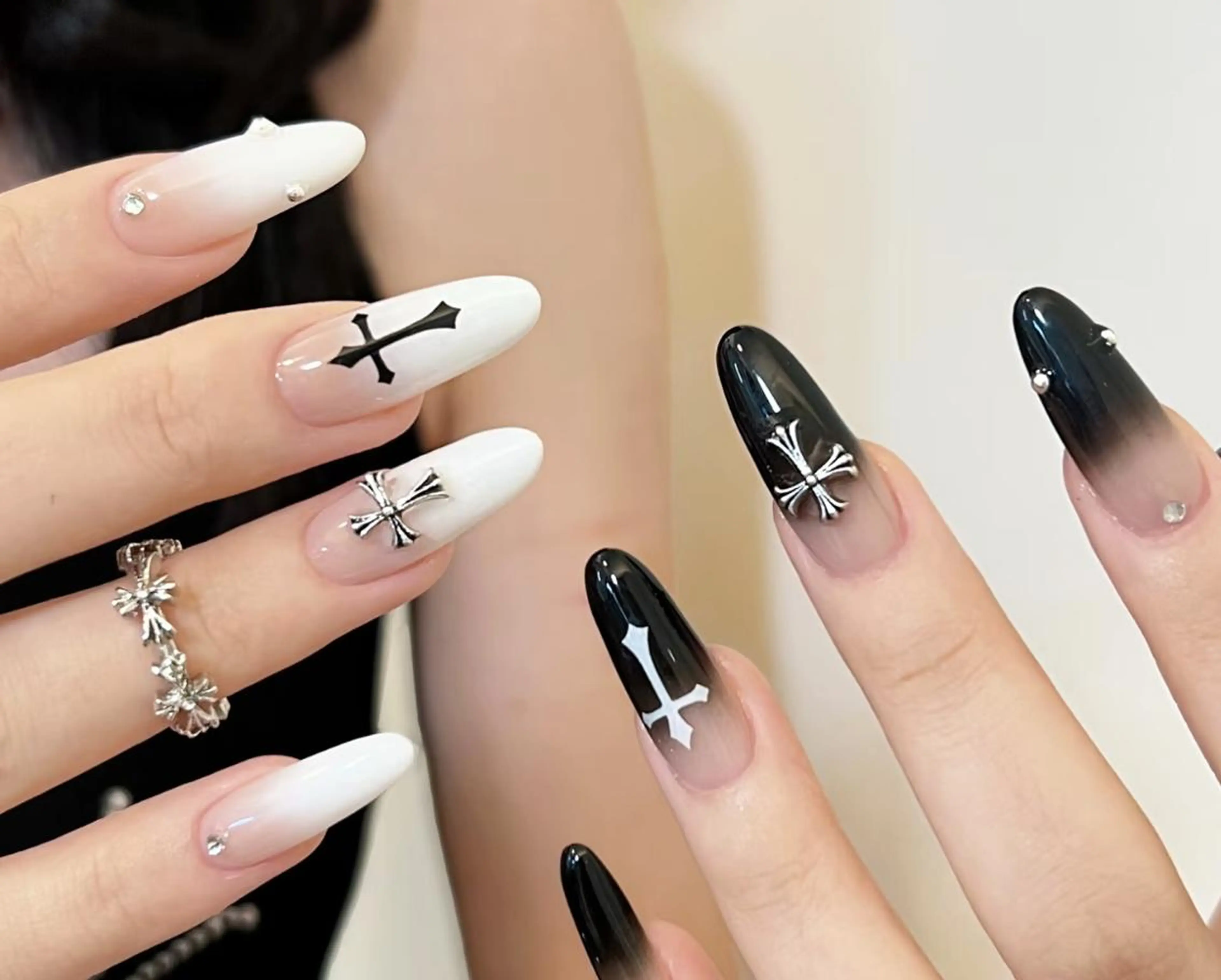 ネイル ハンドネイル 🎀 NaNa_nailのネイルデザイン