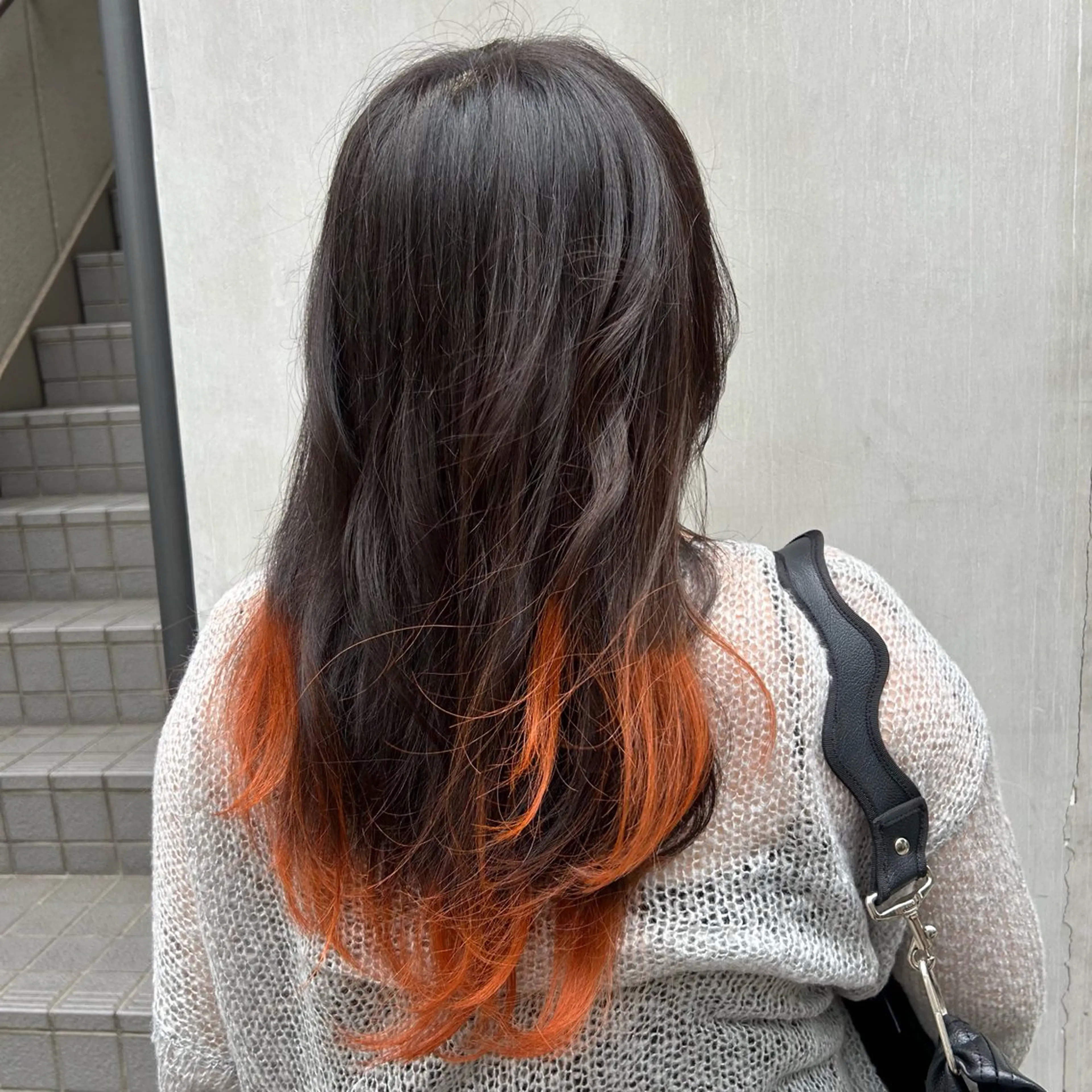 ミディアム カラー オレンジ カット ヘアカラー トリートメント 若狭 彩花のヘアスタイル