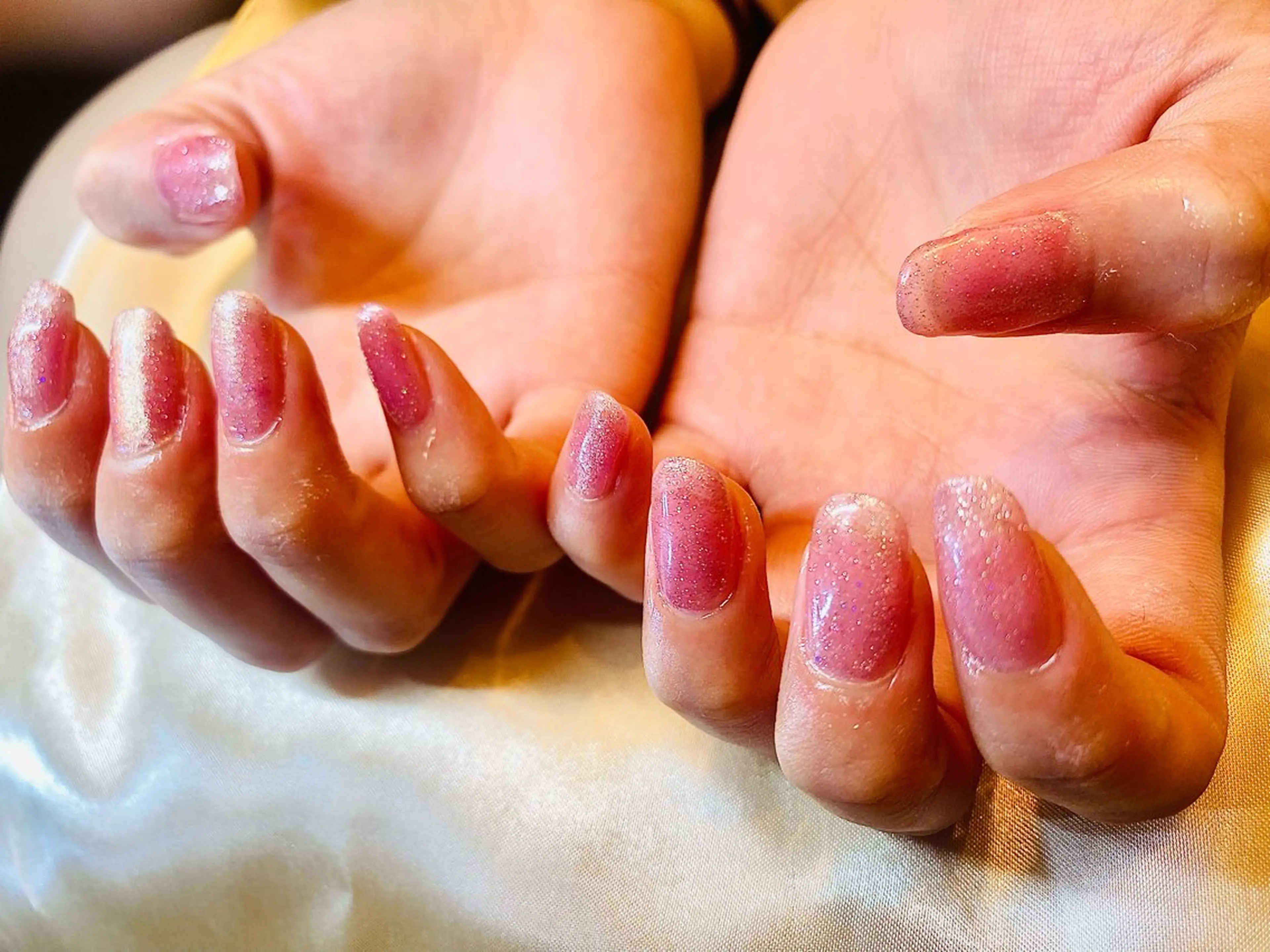 ネイル キラキラネイル ラメ(グリッター) マグネットネイル ピンク ハンドネイル Rafinesse Miwaのネイルデザイン