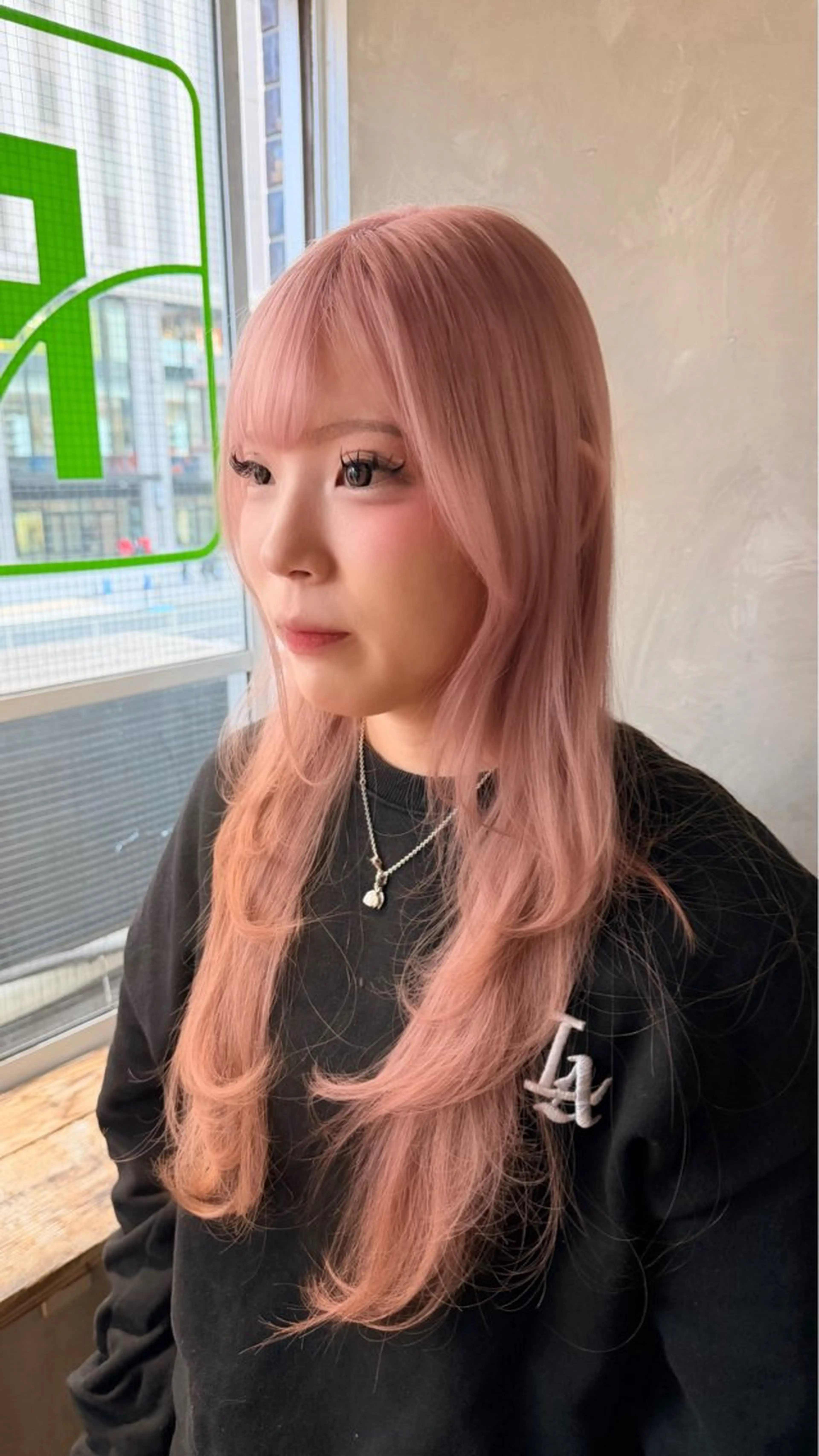 カラー ヘアカラー 手嶋 理仁のヘアスタイル