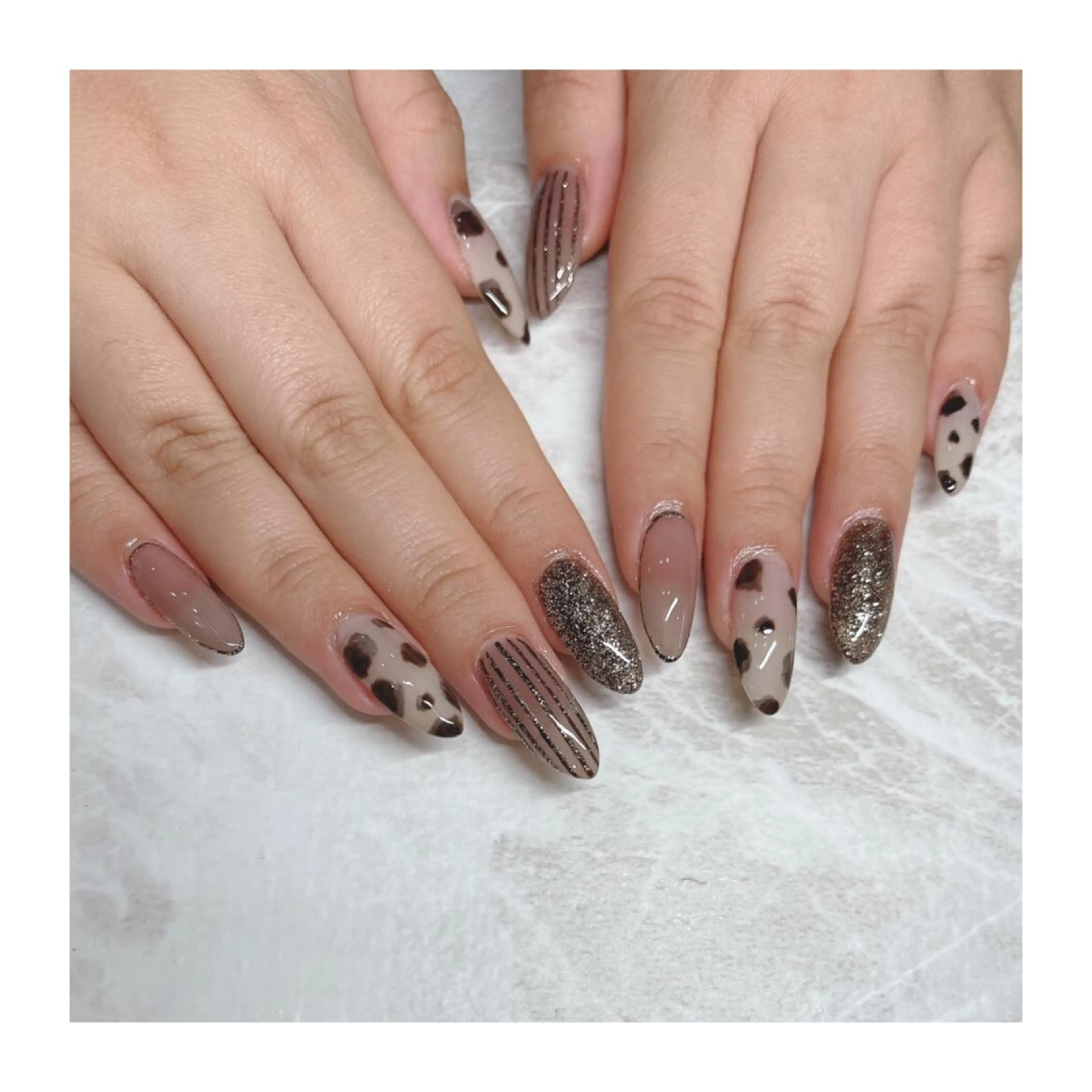 ジェルネイル、パーツアートやり放題の写真