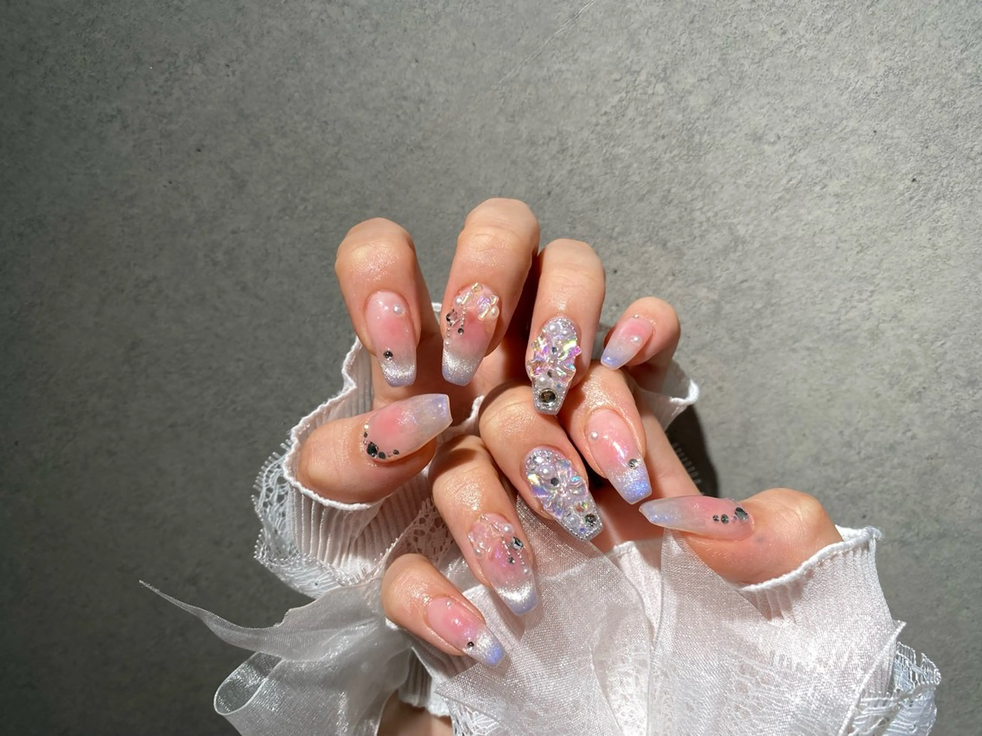 ネイル I-nailロング /ワンホン/キラキラのネイルデザイン