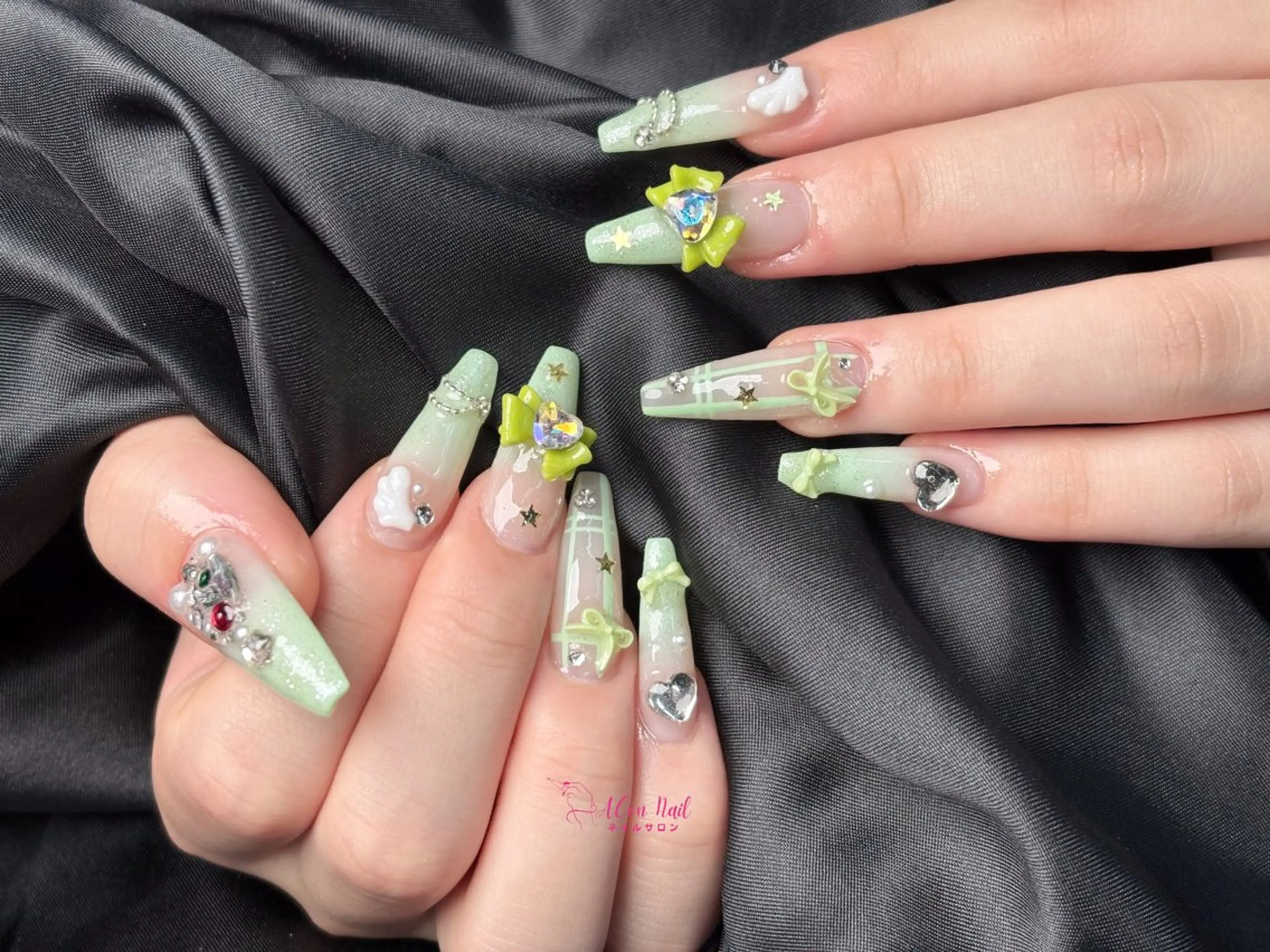 ネイル 桜ネイル 長さ出し フラワーネイル フレンチネイル ジェルネイル ハンドネイル AConNailSalon所属・ACon NailSalonのネイルデザイン