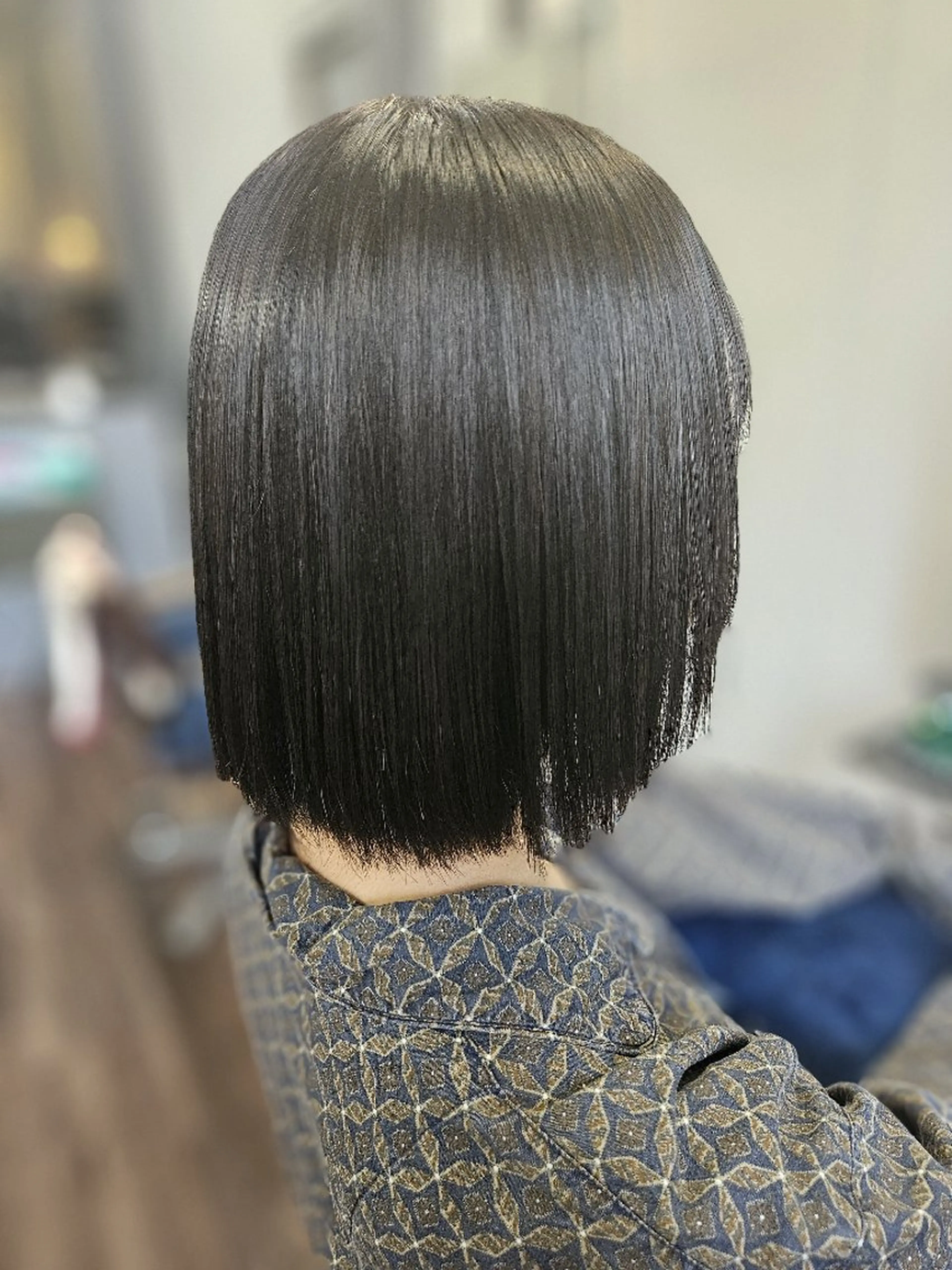 ショート カラー 切りっぱなしボブ 黒髪 ブルーカラー ブルーブラック ボブ カット ヘアカラー トリートメント terra✂️川嶋 大輔のヘアスタイル