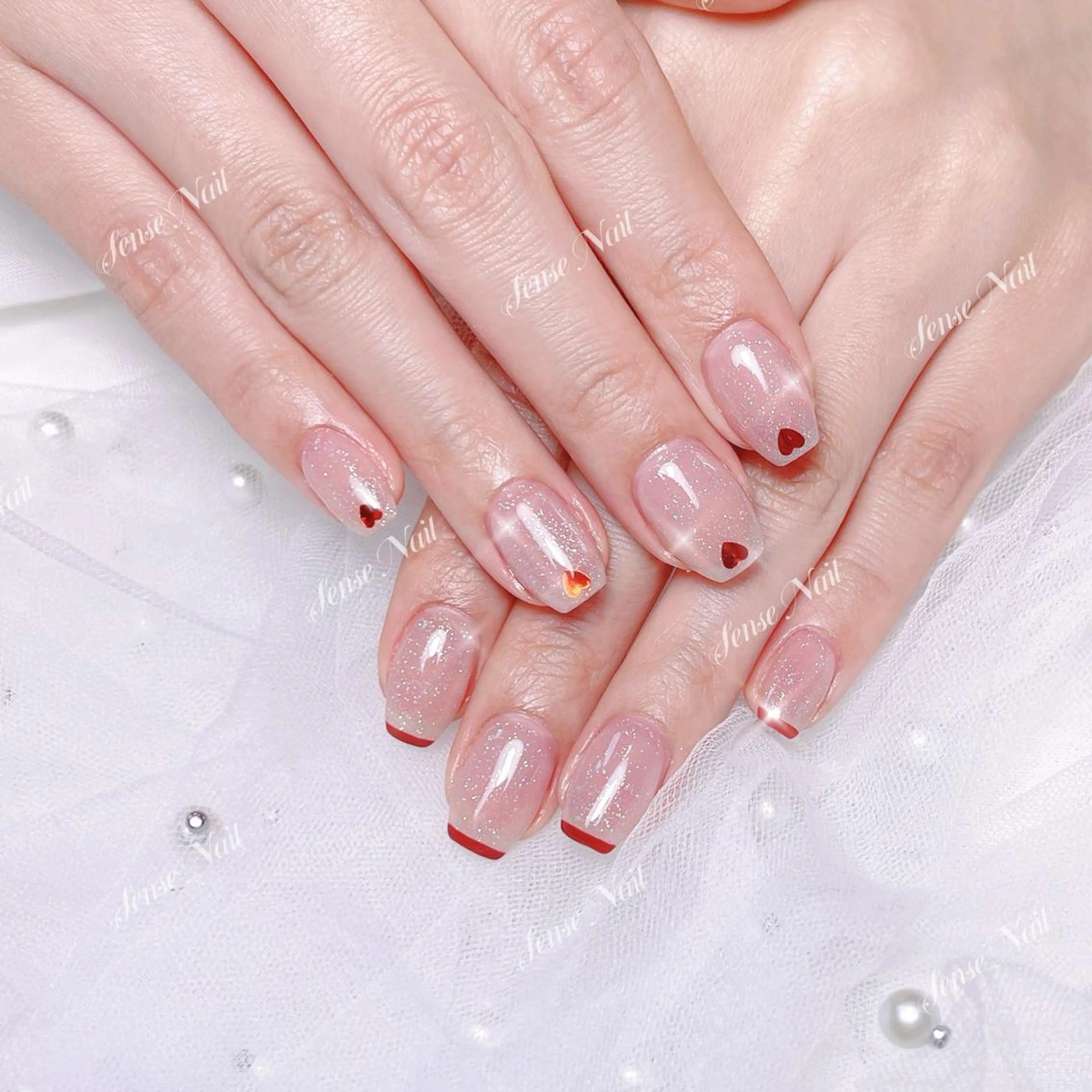 ネイル Queening 🦋のネイルデザイン