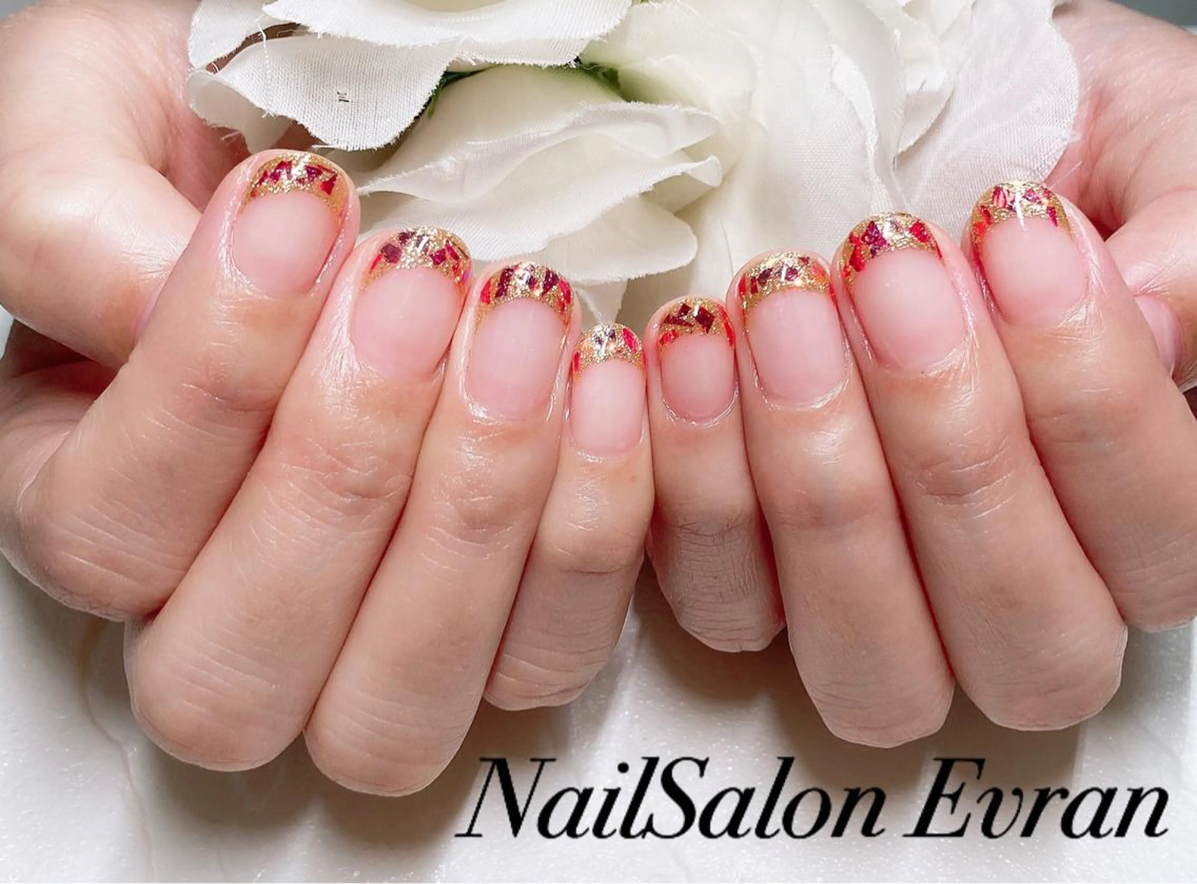 ネイル フレンチネイル ガラスフレンチ Nail salon Evranのネイルデザイン