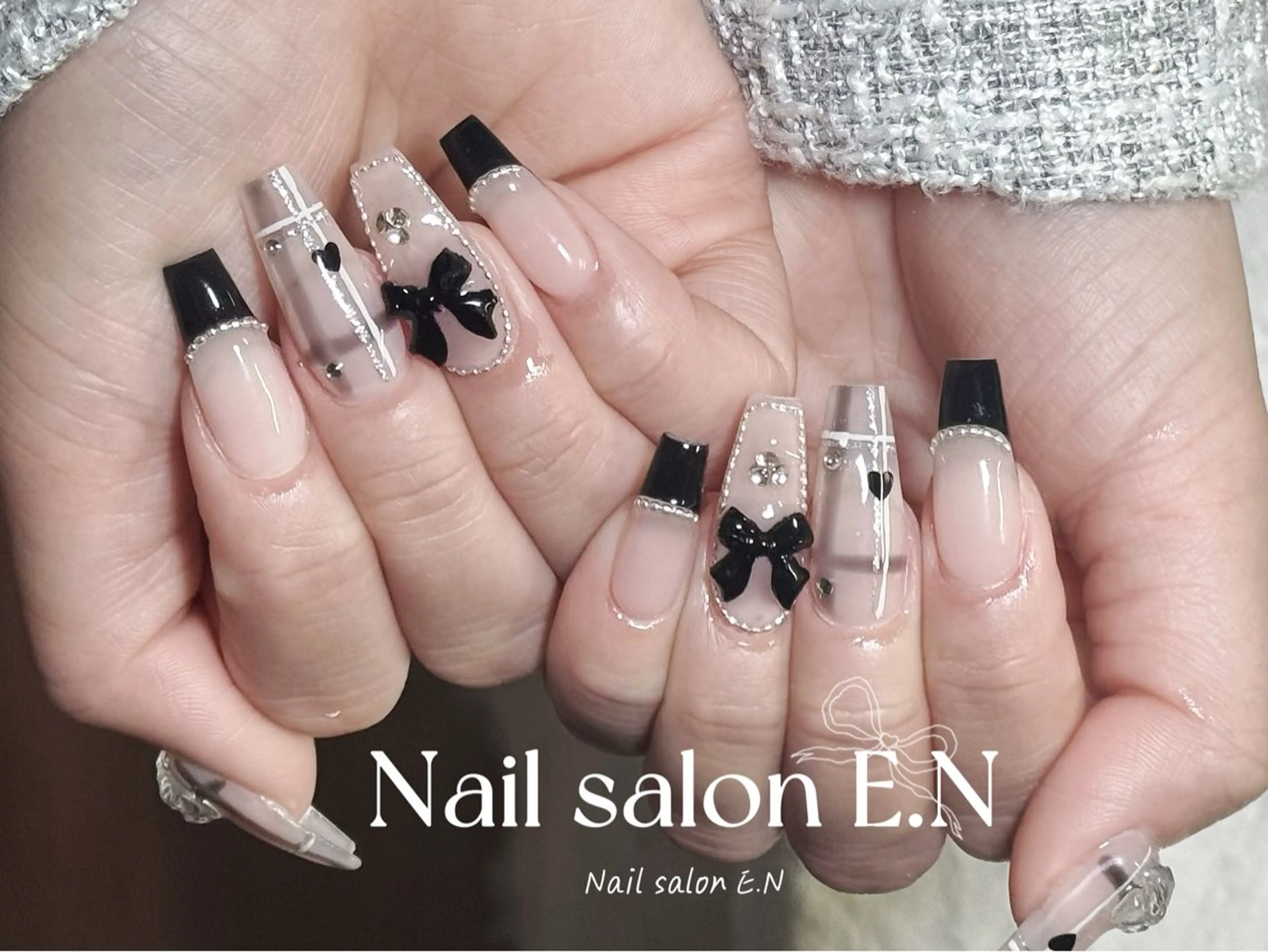 ネイル アートネイル オーロラネイル ブラウン クリアネイル フレンチネイル ハンドネイル E.N🦋 長さ出し/持ち込みのネイルデザイン