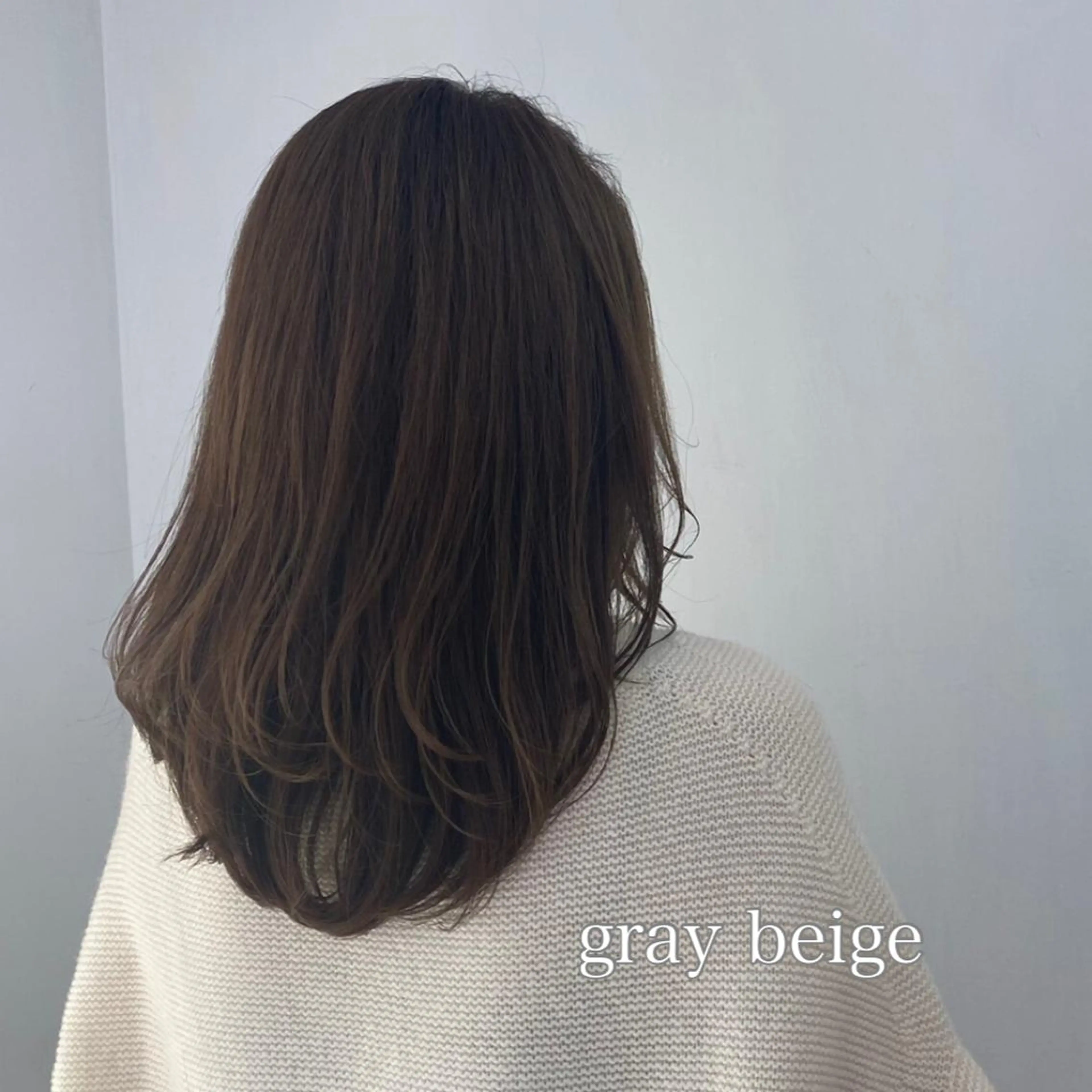 ミディアム カット 縮毛矯正 レイヤーカット 🌿透け感カラーのヘアスタイル