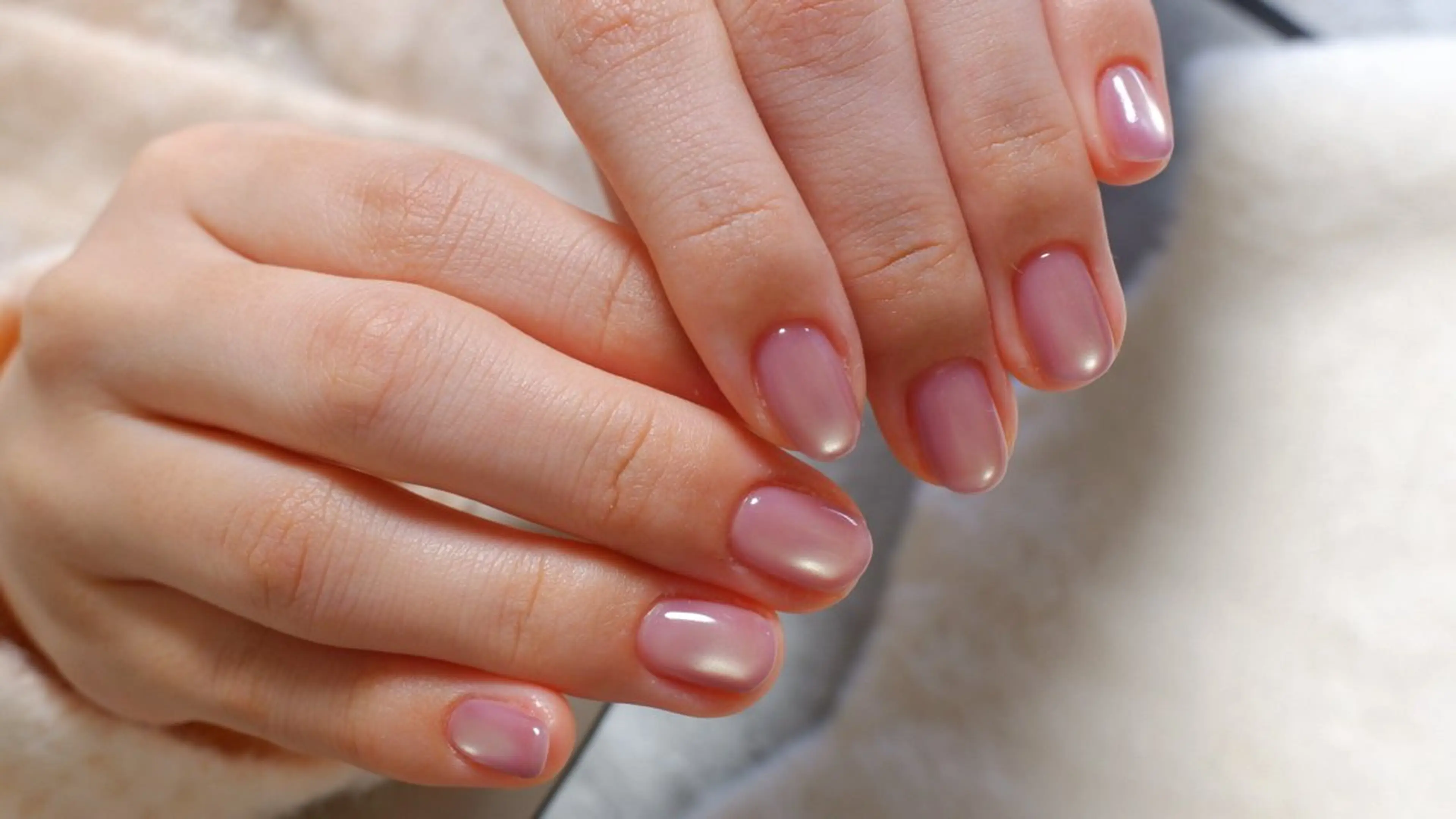 ネイル 氷ネイル・うるうるネイル マグネットネイル オフィスネイル ハンドネイル hamasaki sakiのネイルデザイン