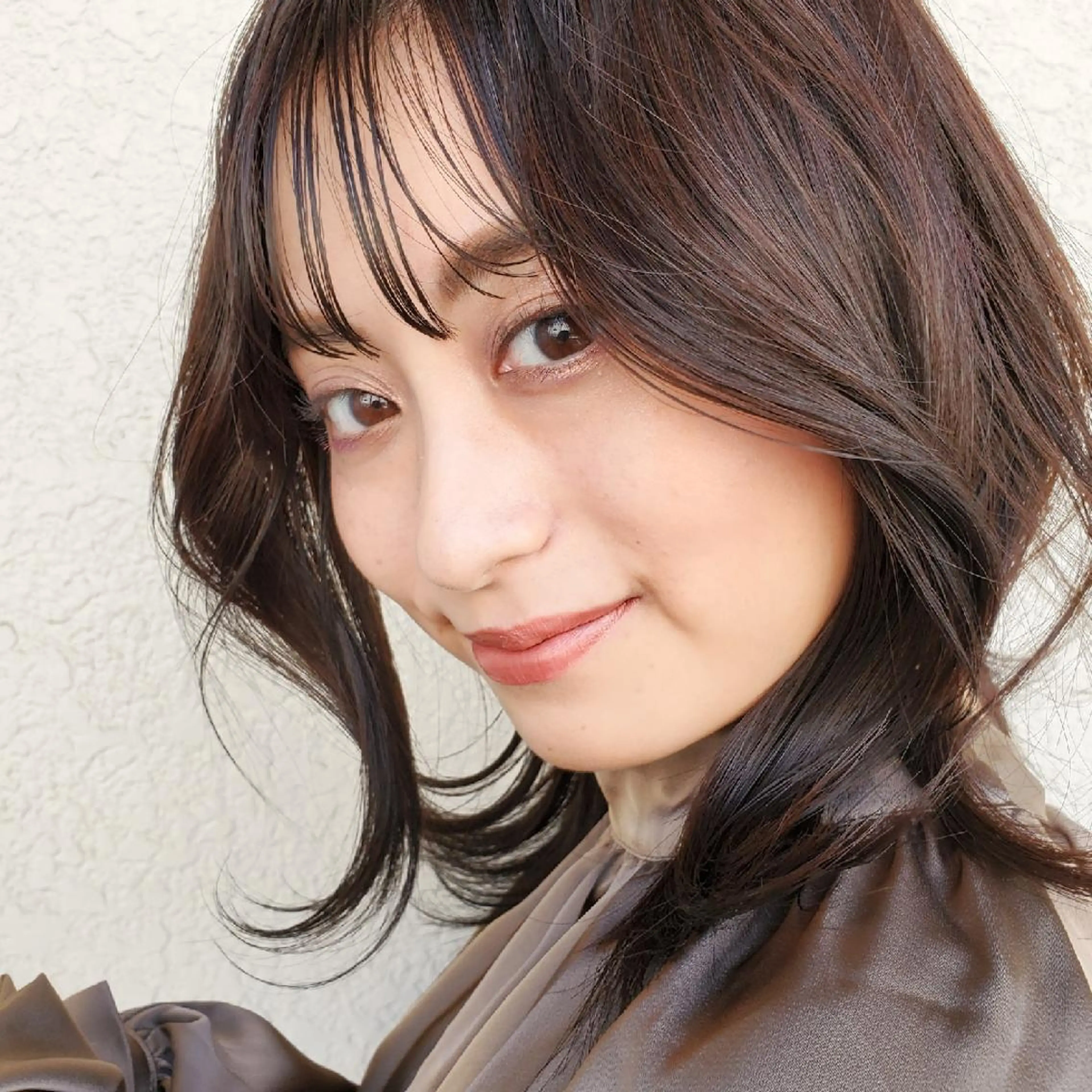 ミディアム カラー 切りっぱなしボブ ショートボブ ミディアムパーマ バレイヤージュ ベージュカラー カット トリートメント フリーランス所属・韓国ヘア レイヤー くびれヘアMATSUのヘアスタイル