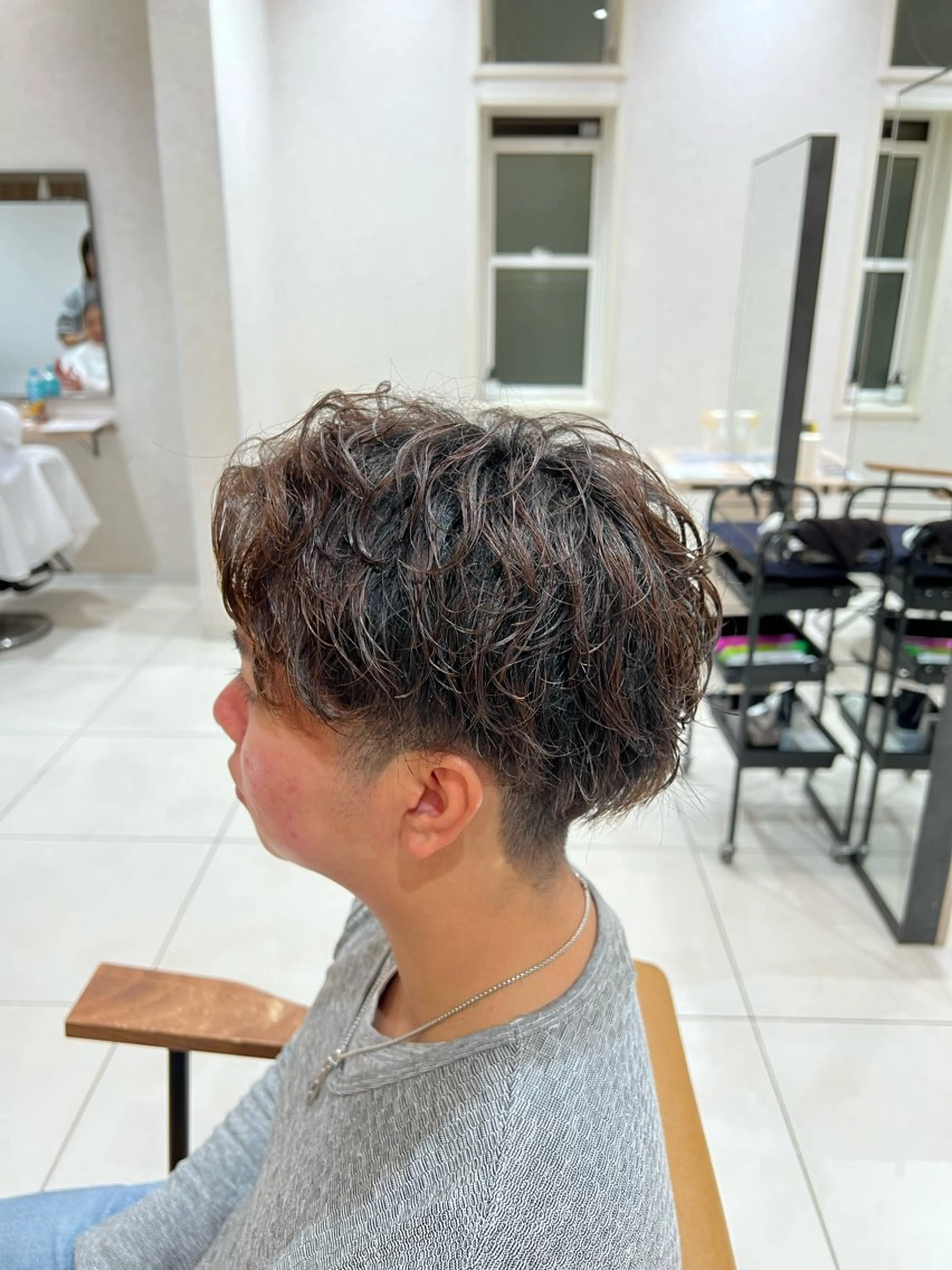 メンズ アップバング メンズ特化フェザー パーマ🚗タケシのヘアスタイル