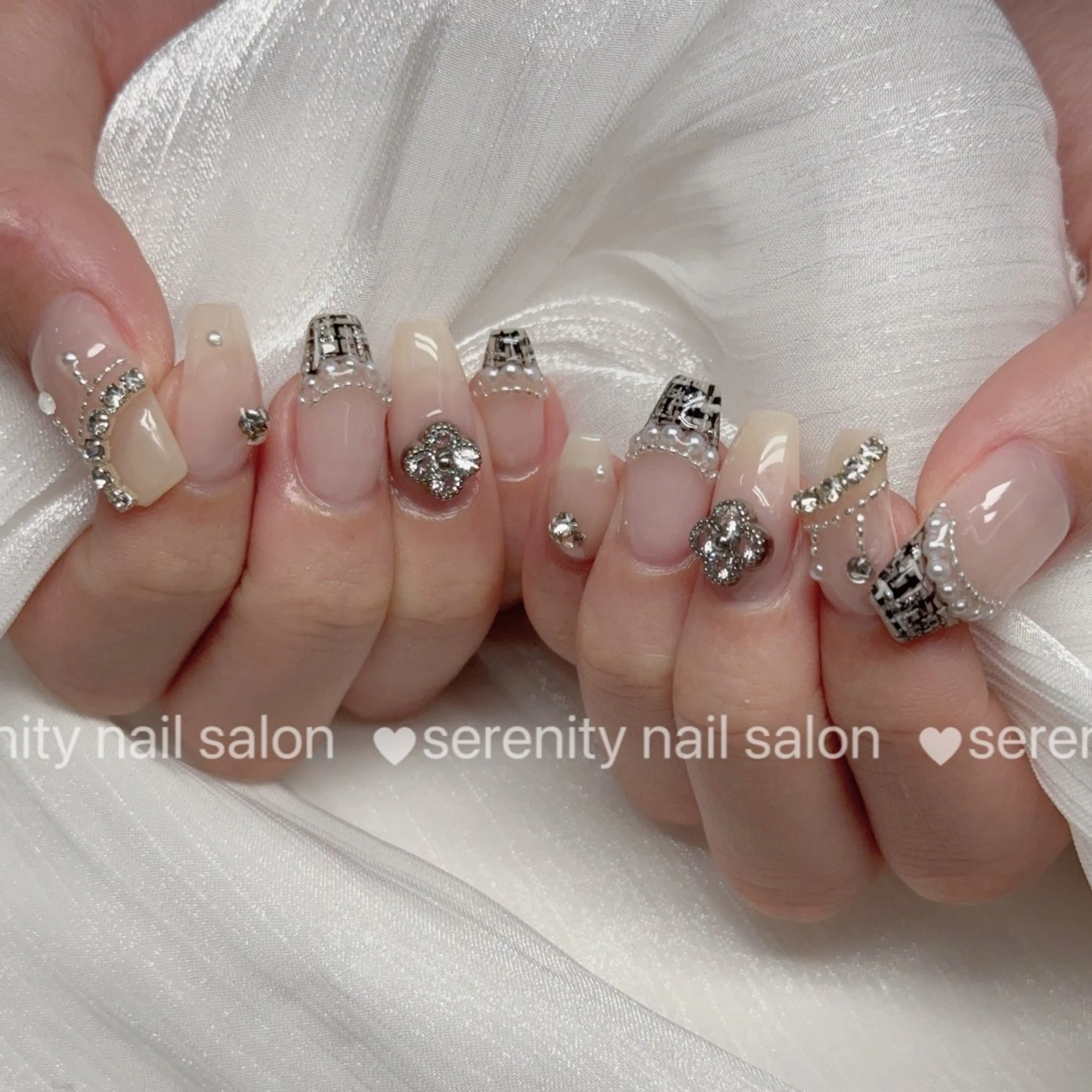 ネイル ハンドネイル ハンドケア ✨Serenity Nail salonのネイルデザイン