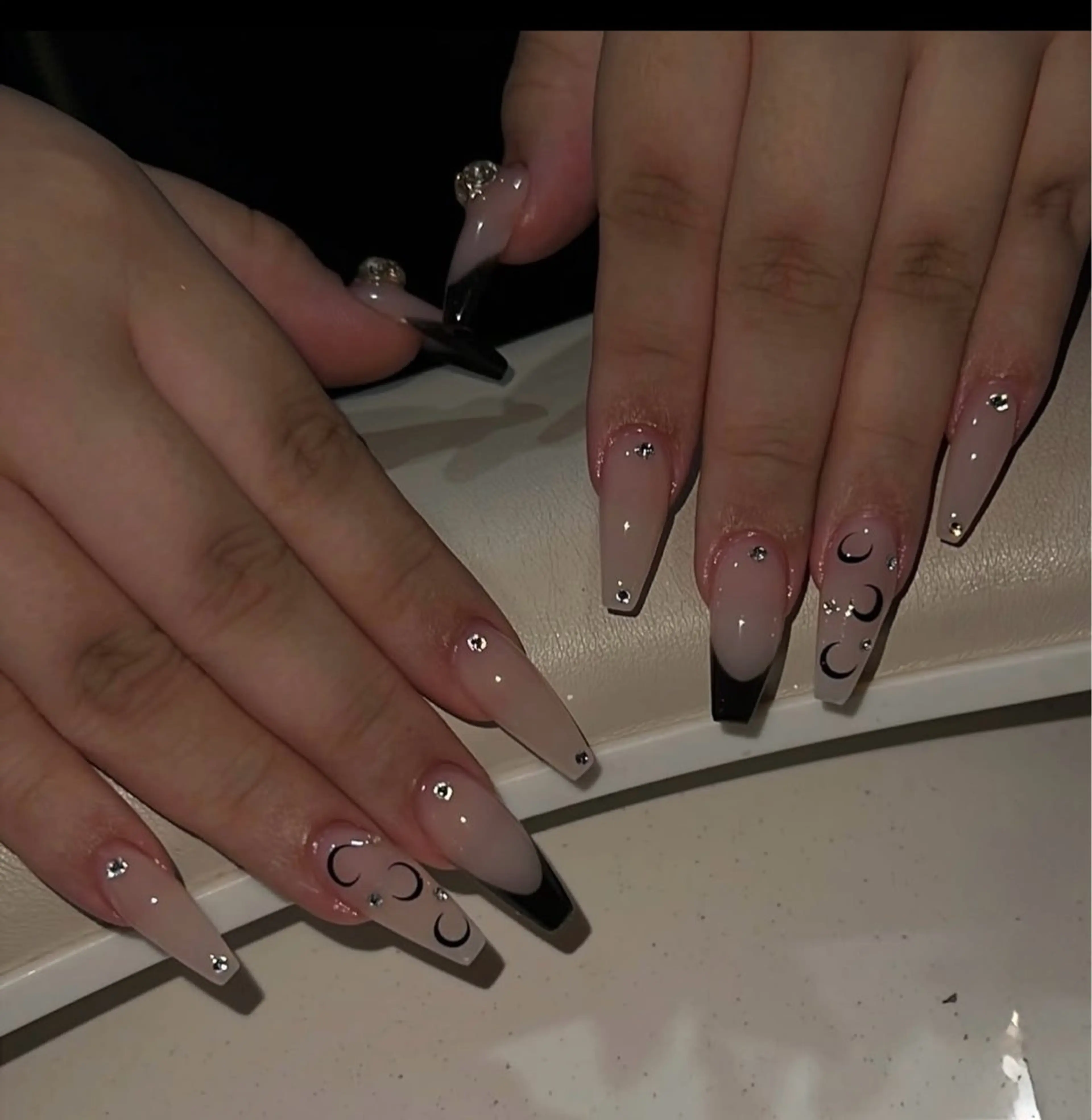 ネイル 韓国ネイル ニュアンスネイル シンプルネイル ワンホンネイル Nihonthy Nail 新宿のネイルデザイン