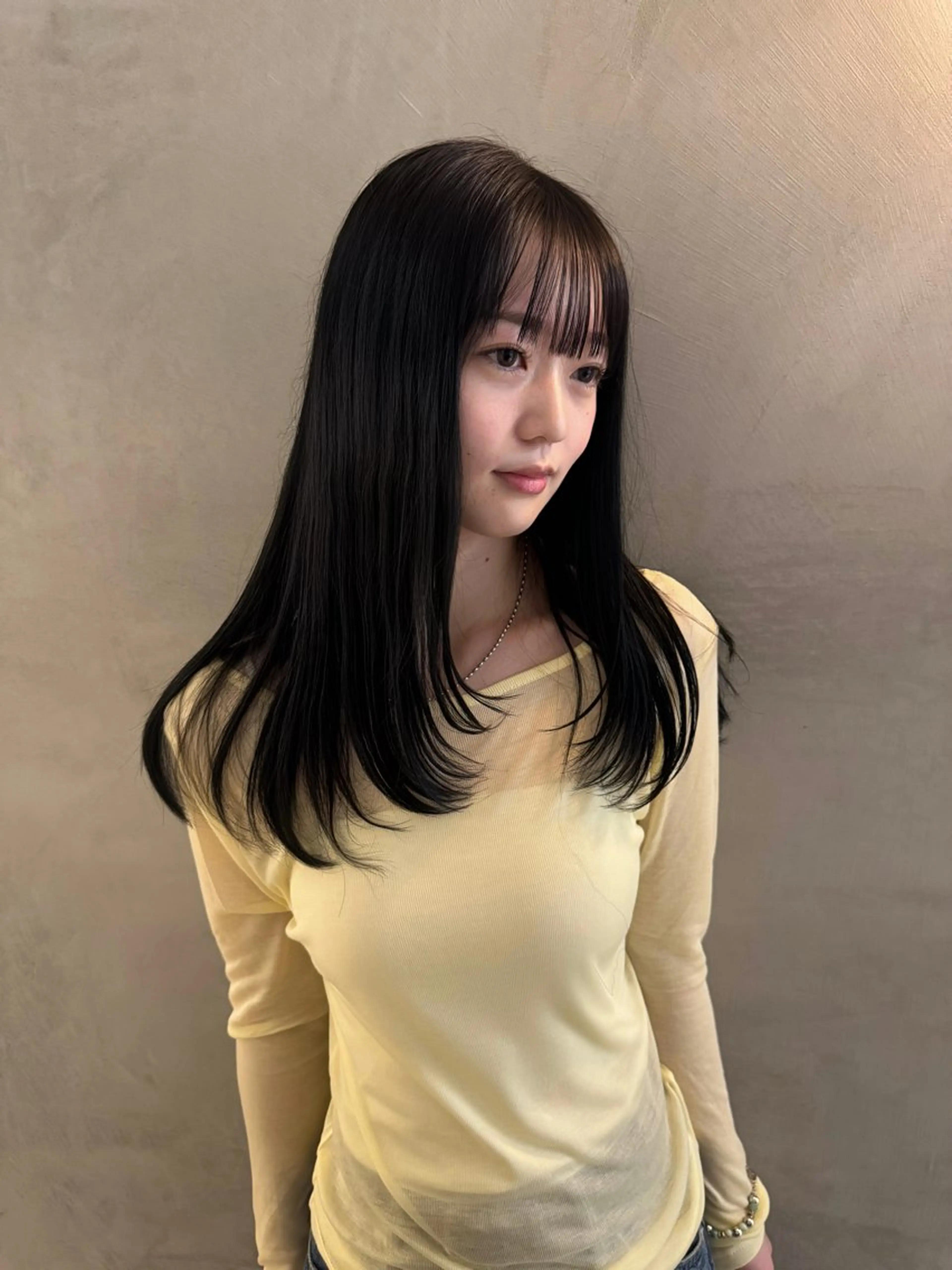 ロング カラー PELE ハイトーン RIMUのヘアスタイル