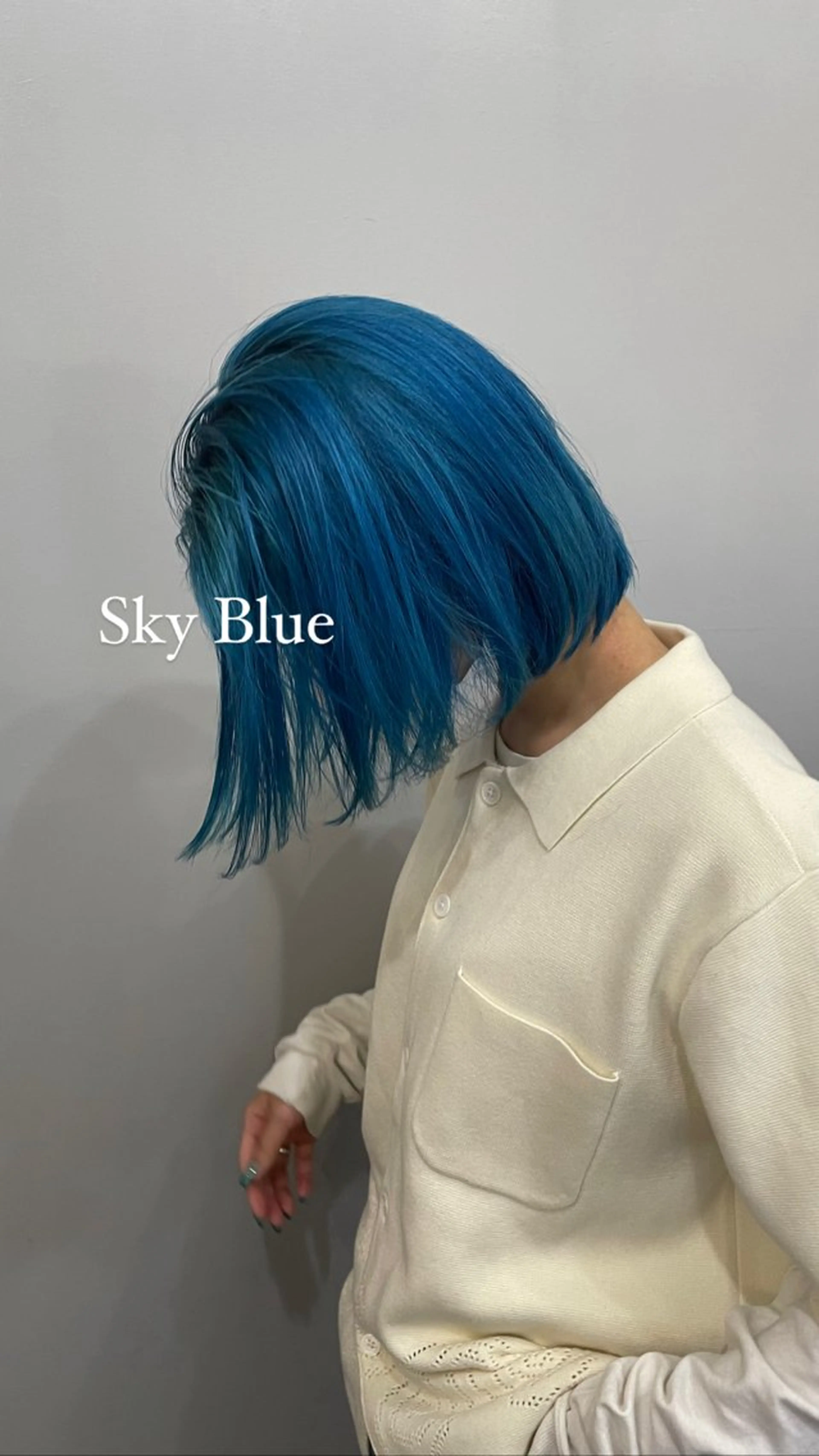 ショート カラー ヘアアレンジ ブルーカラー ハイトーンカラー ボブ 💐ナチュラルヘア Kroda💐のヘアスタイル