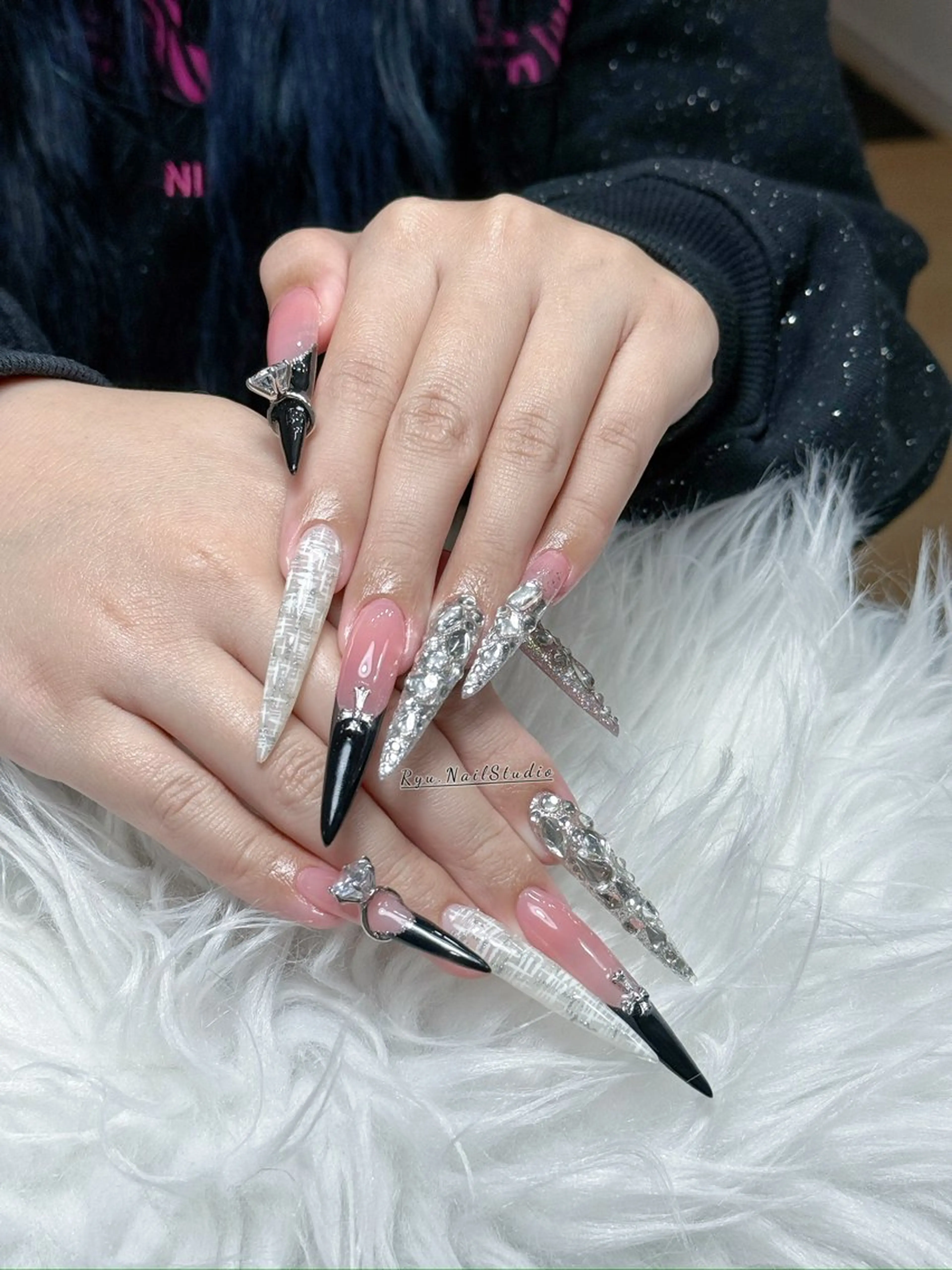 ネイル アートネイル グラデーション ニュアンスネイル ネイルチップ ハンドネイル Ryu Nail NekoChanのネイルデザイン