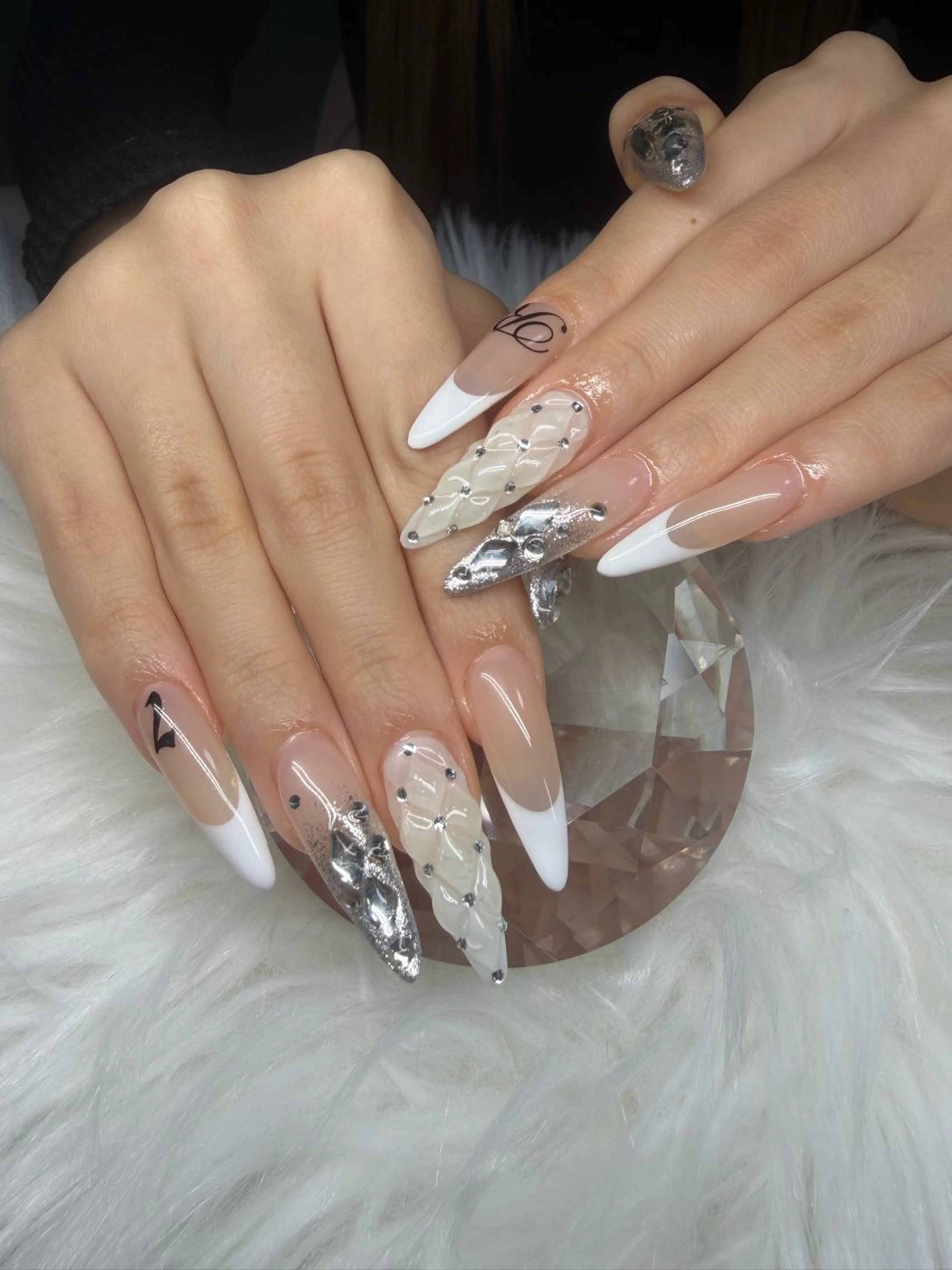 ネイル アートネイル オーロラネイル チークネイル 長さ出し フットネイル ハンドネイル Chan nailsのネイルデザイン