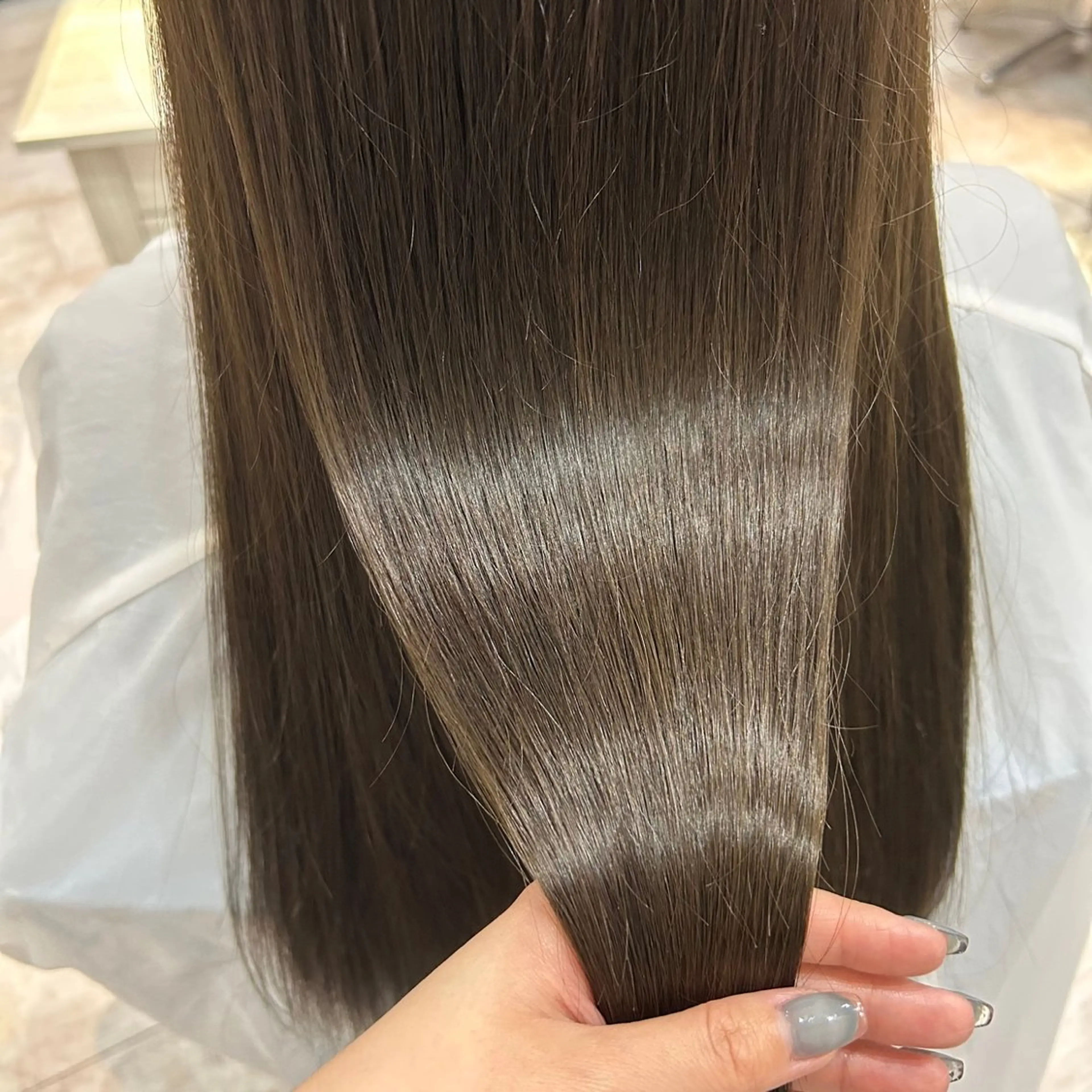 ロング カラー カット ヘアカラー トリートメント 🫧透け感⋆艶髪💎 山口アヤカのヘアスタイル