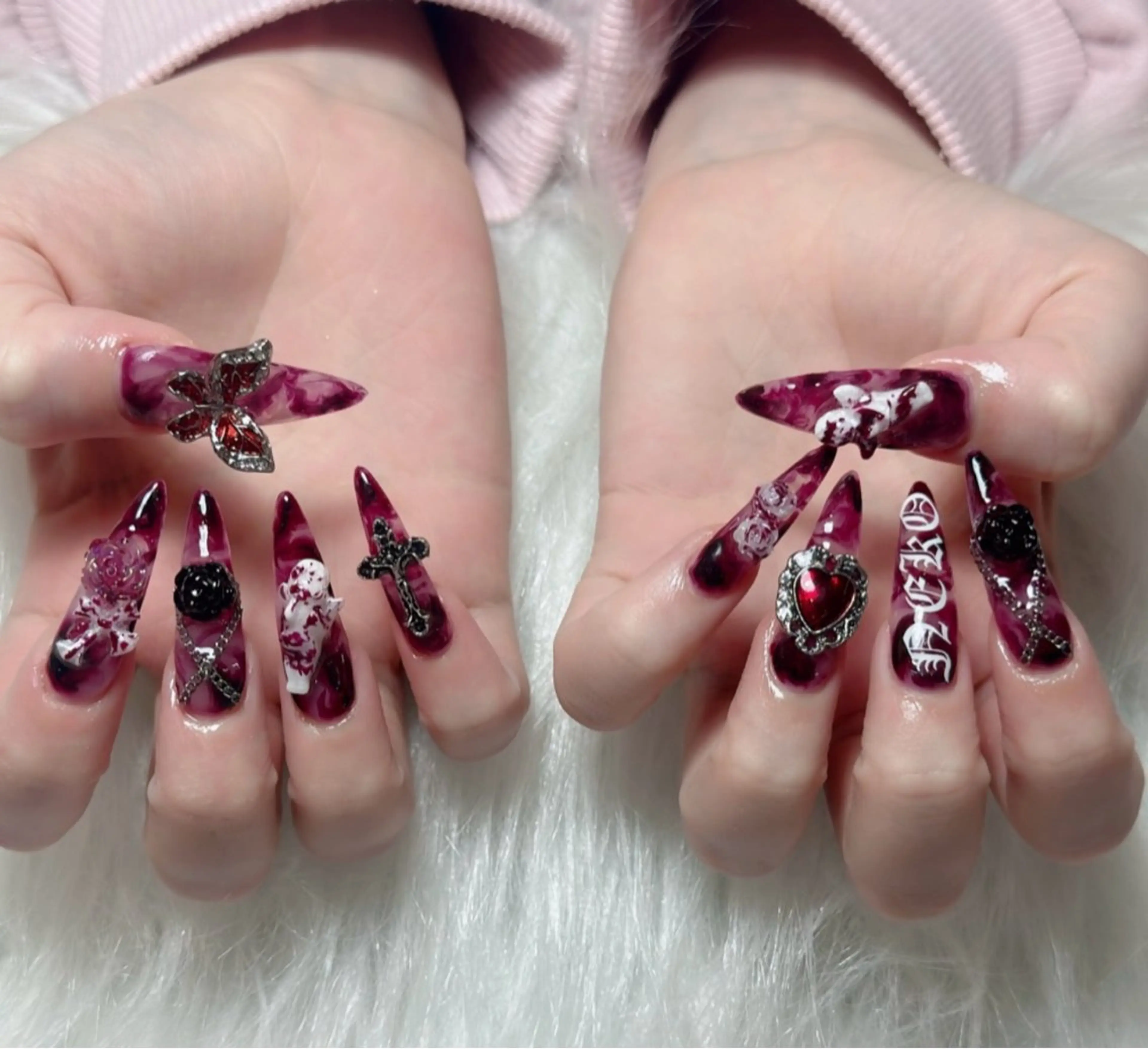 ミディアム Pio Mielのネイルデザイン