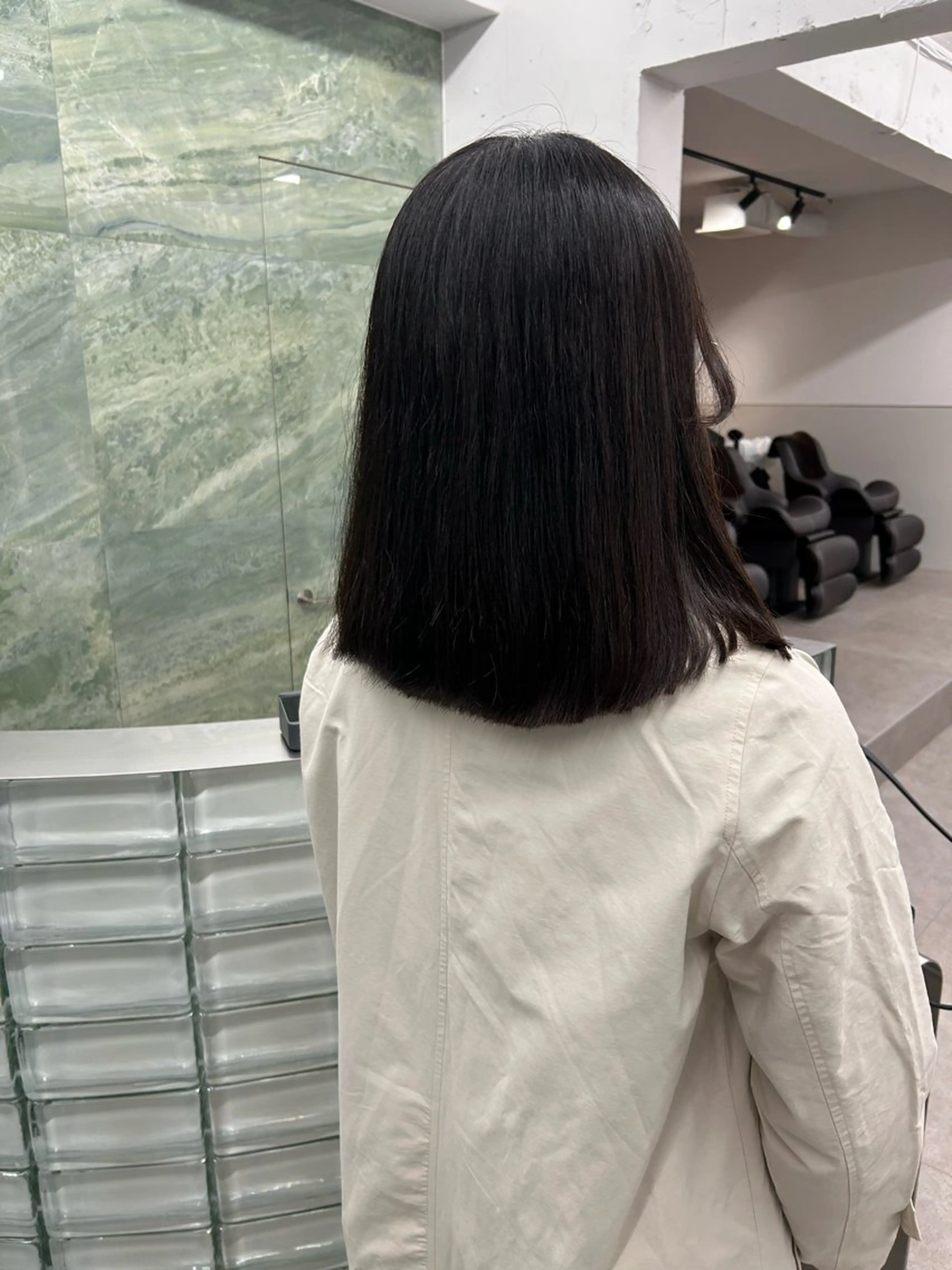 ミディアム カット ここな Un amiのヘアスタイル