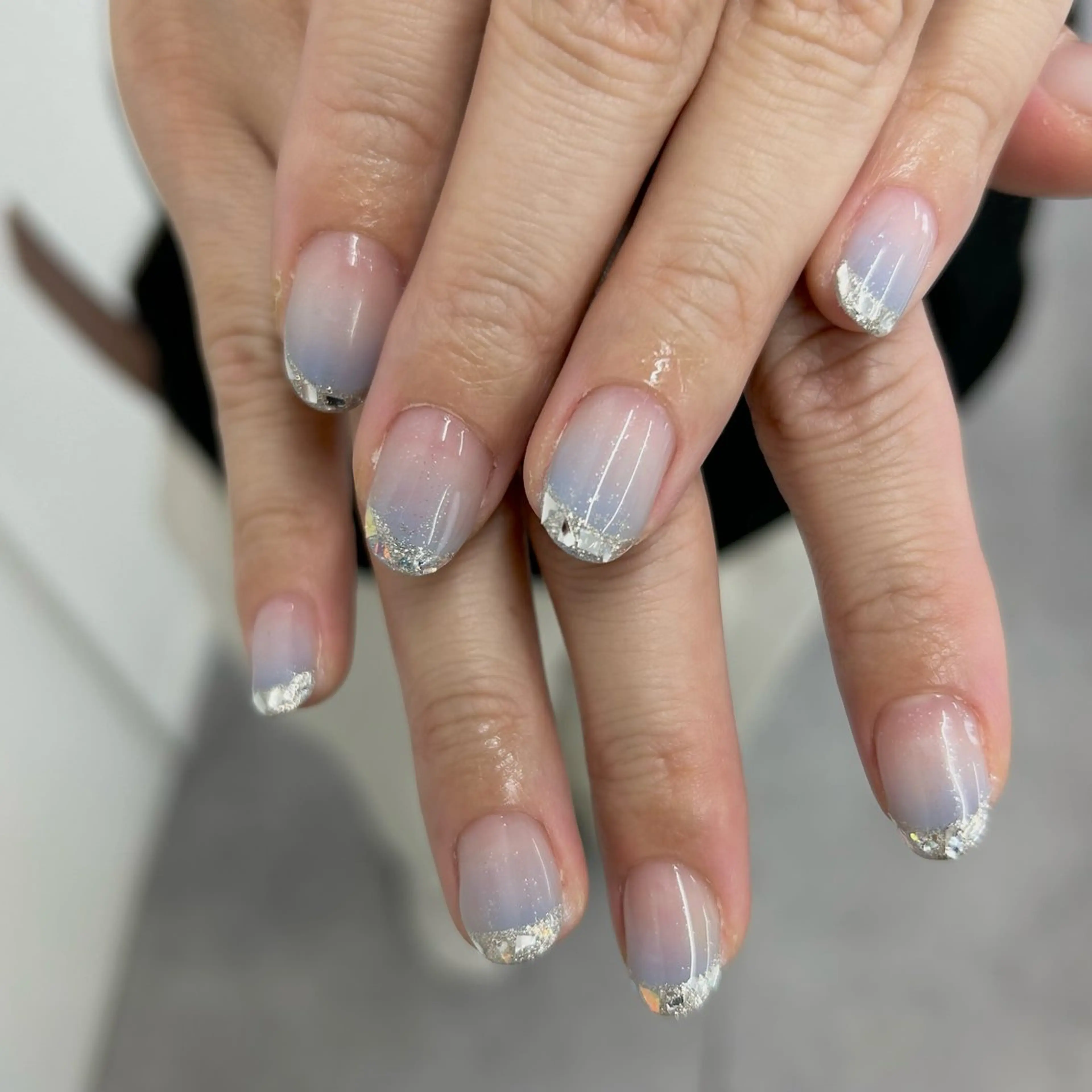 ネイル ブルー フレンチネイル ガラスフレンチ ラメ(グリッター) 🤍meiru 🤍ネイリストのネイルデザイン