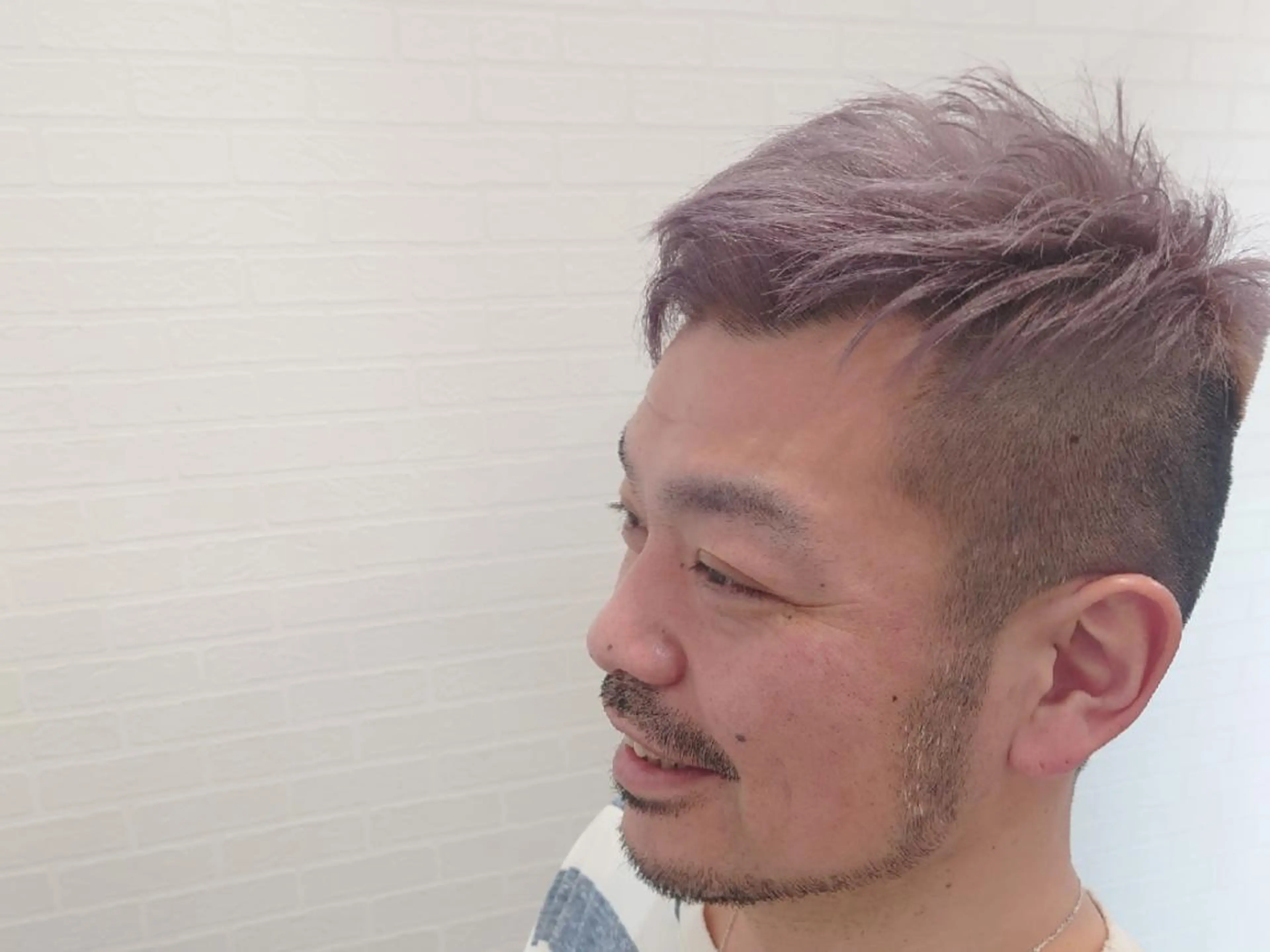 ショート カラー メンズ メンズブリーチ ブリーチ ラベンダーカラー ラベンダーピンク ピンクカラー ヘアカラー 伊藤 新のヘアスタイル