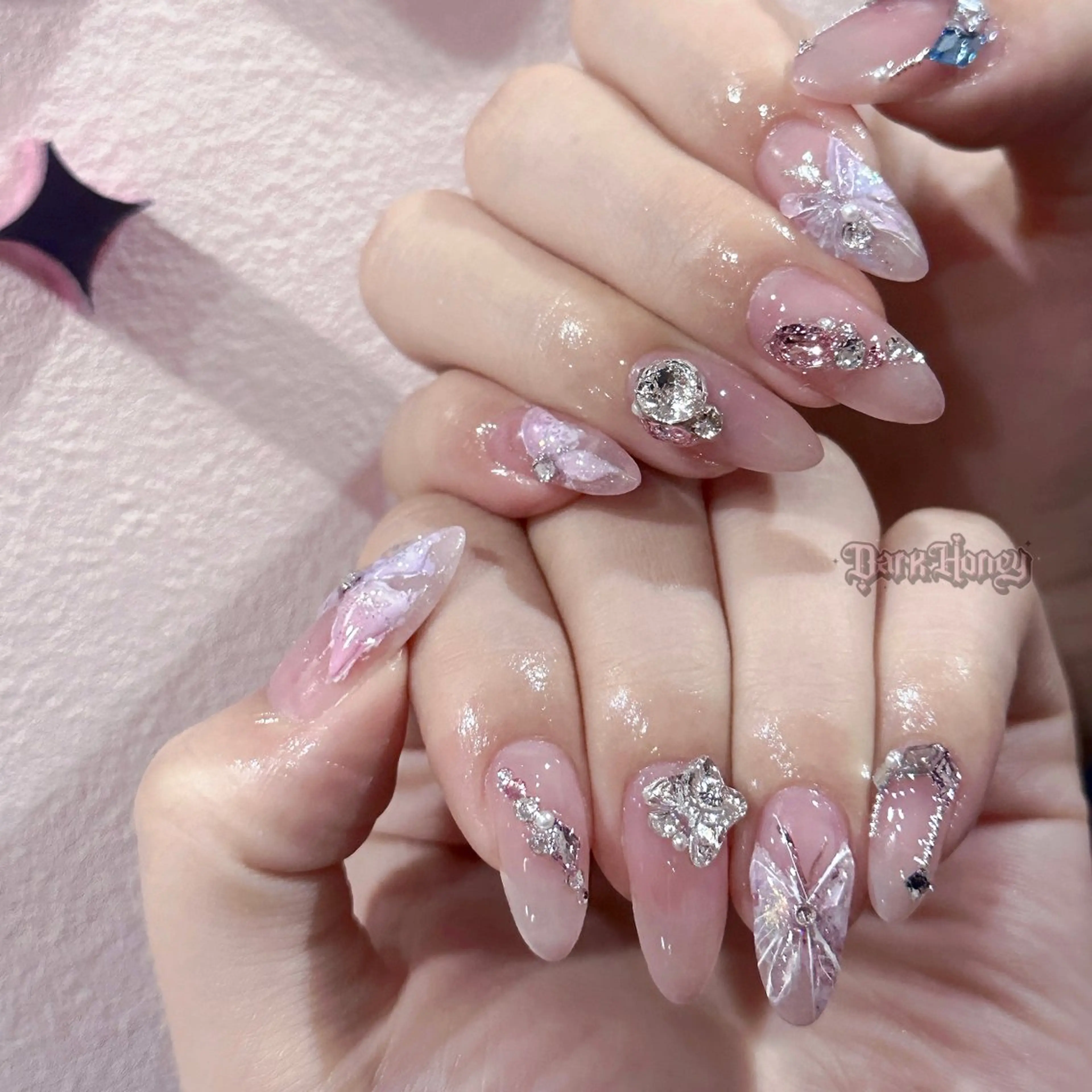 ネイル ハンドネイル Dark honey スカルプ専門原宿店のネイルデザイン