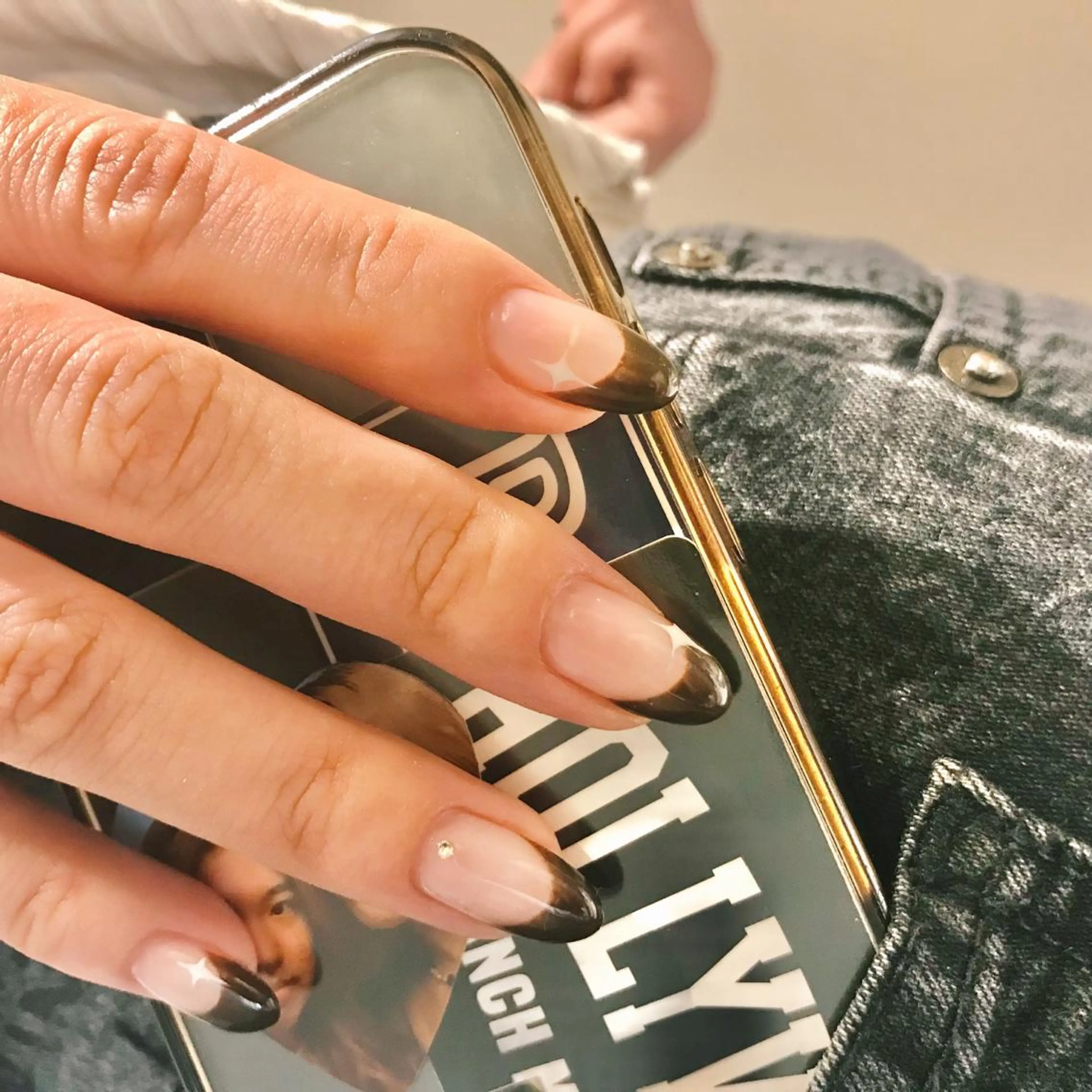 ネイル emunail あやかのネイルデザイン