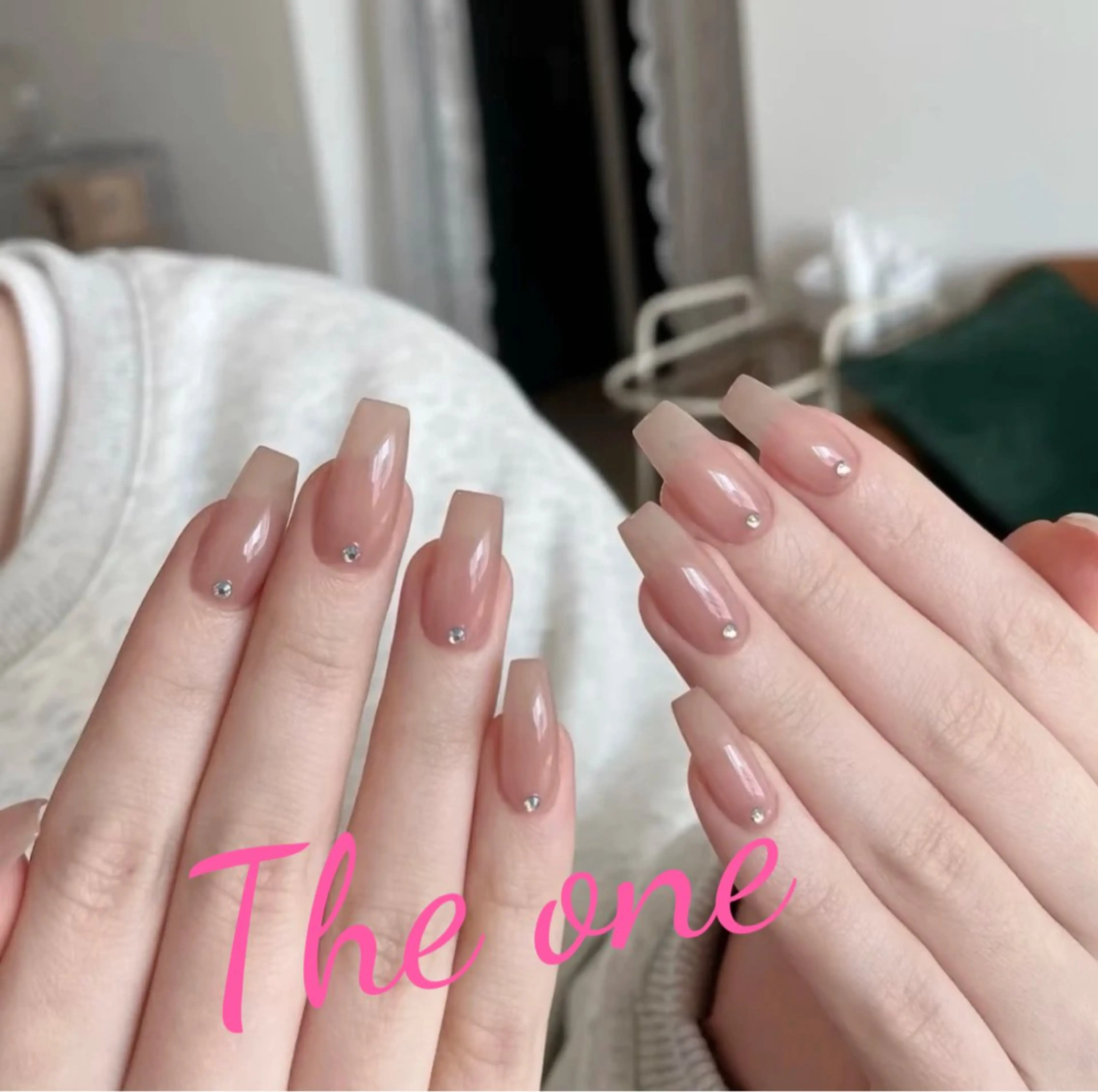 ネイル シンプルネイル ネイルチップ ハンドネイル Theone栄店 赤松のネイルデザイン