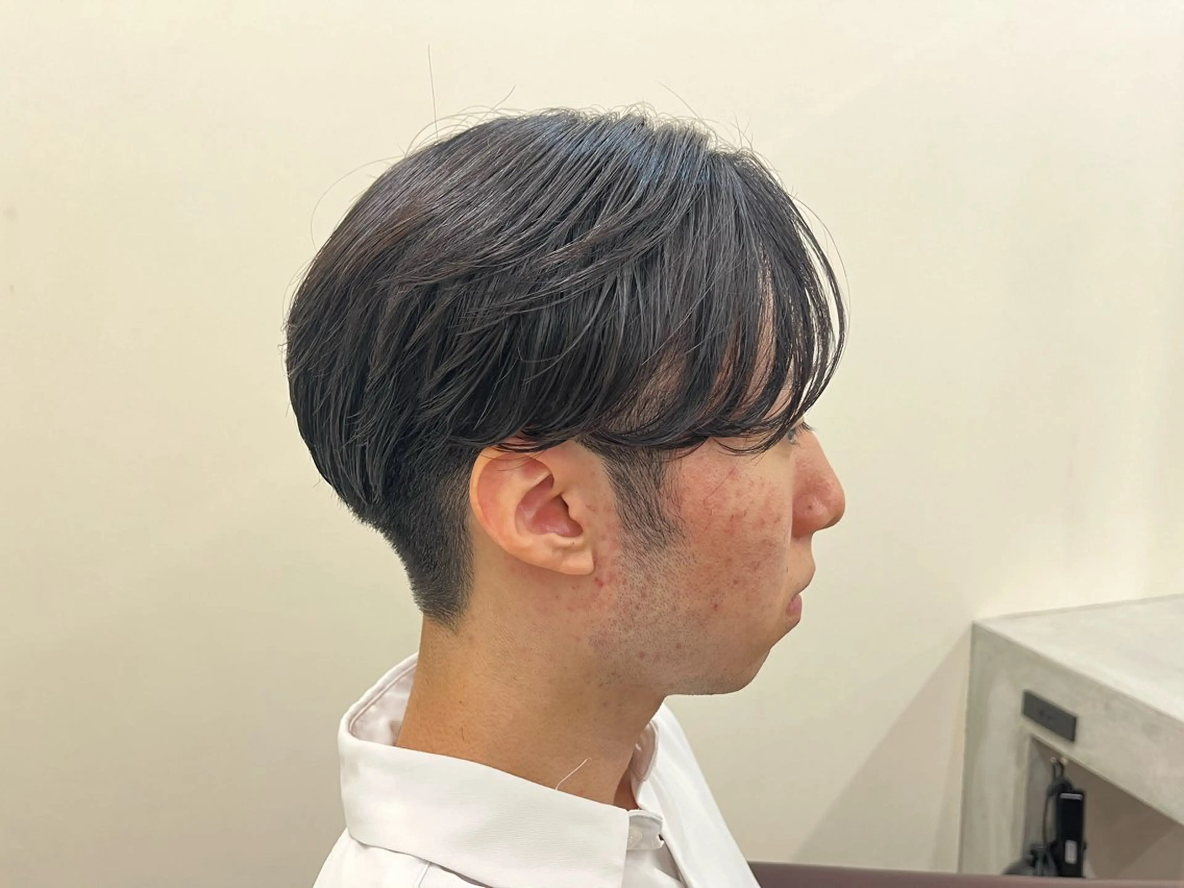 メンズ センターパート マッシュ メンズパーマ メンズツイストパーマ ツーブロック カット パーマ mihoko/ ニュアンスパーマの眉毛・アイブロウイメージ