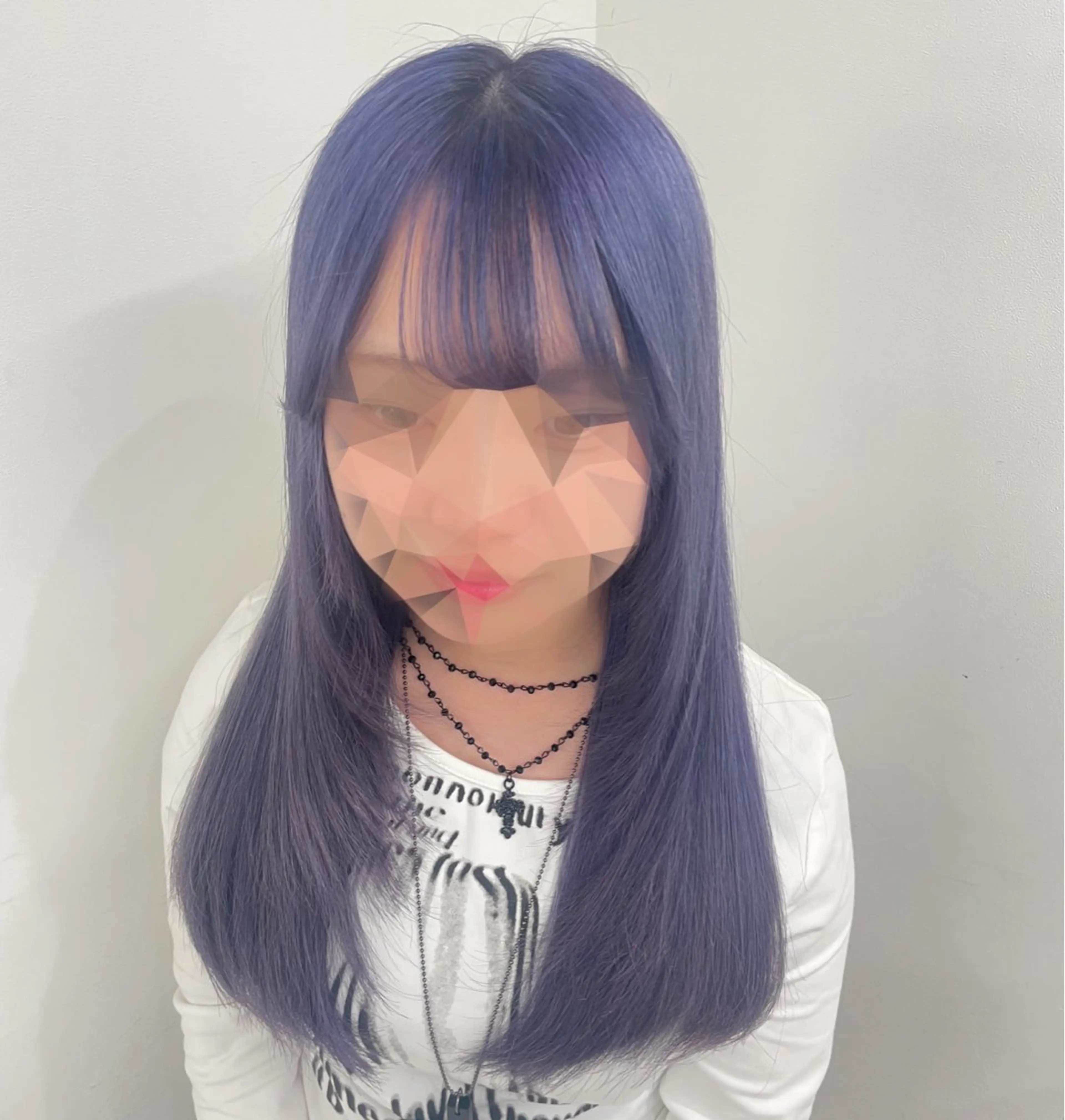 セミロング カラー ヘアアレンジ ブロンド 透明感カラー ラベンダーカラー レイヤーカット 古沢 みづきのヘアスタイル